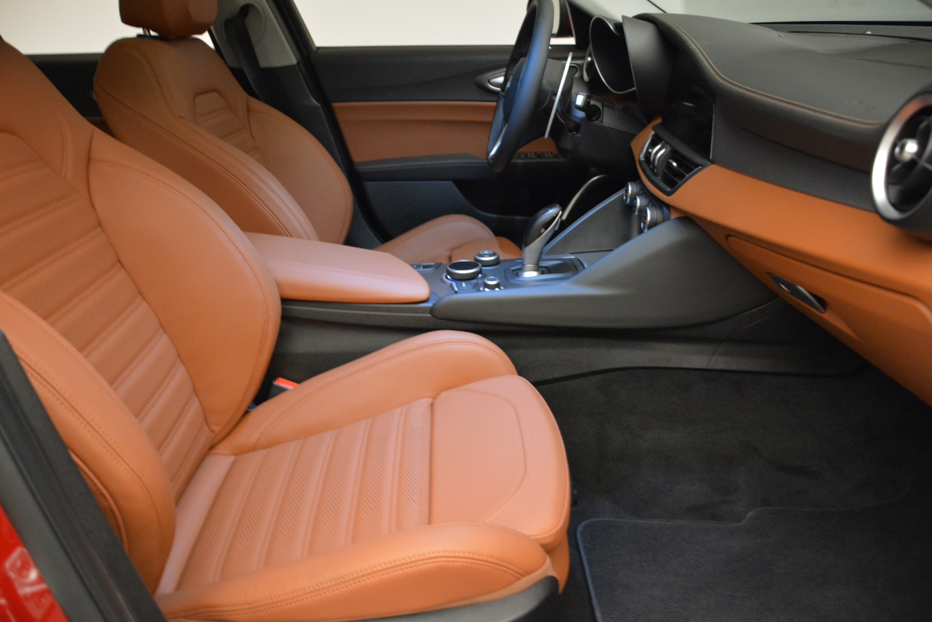 New-2019-Alfa-Romeo-Giulia-Ti-Sport-Q4