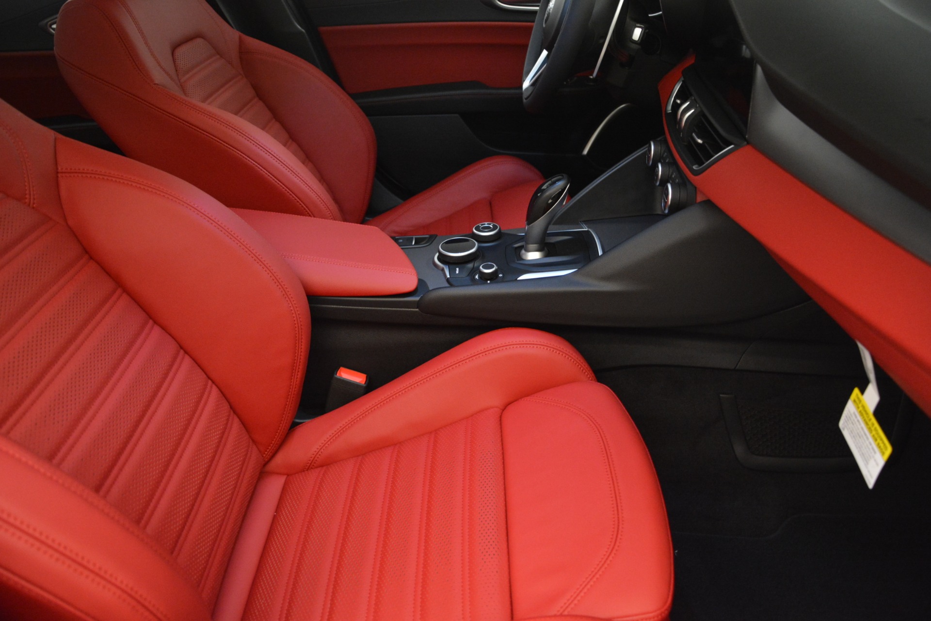 New-2019-Alfa-Romeo-Giulia-Ti-Sport-Q4