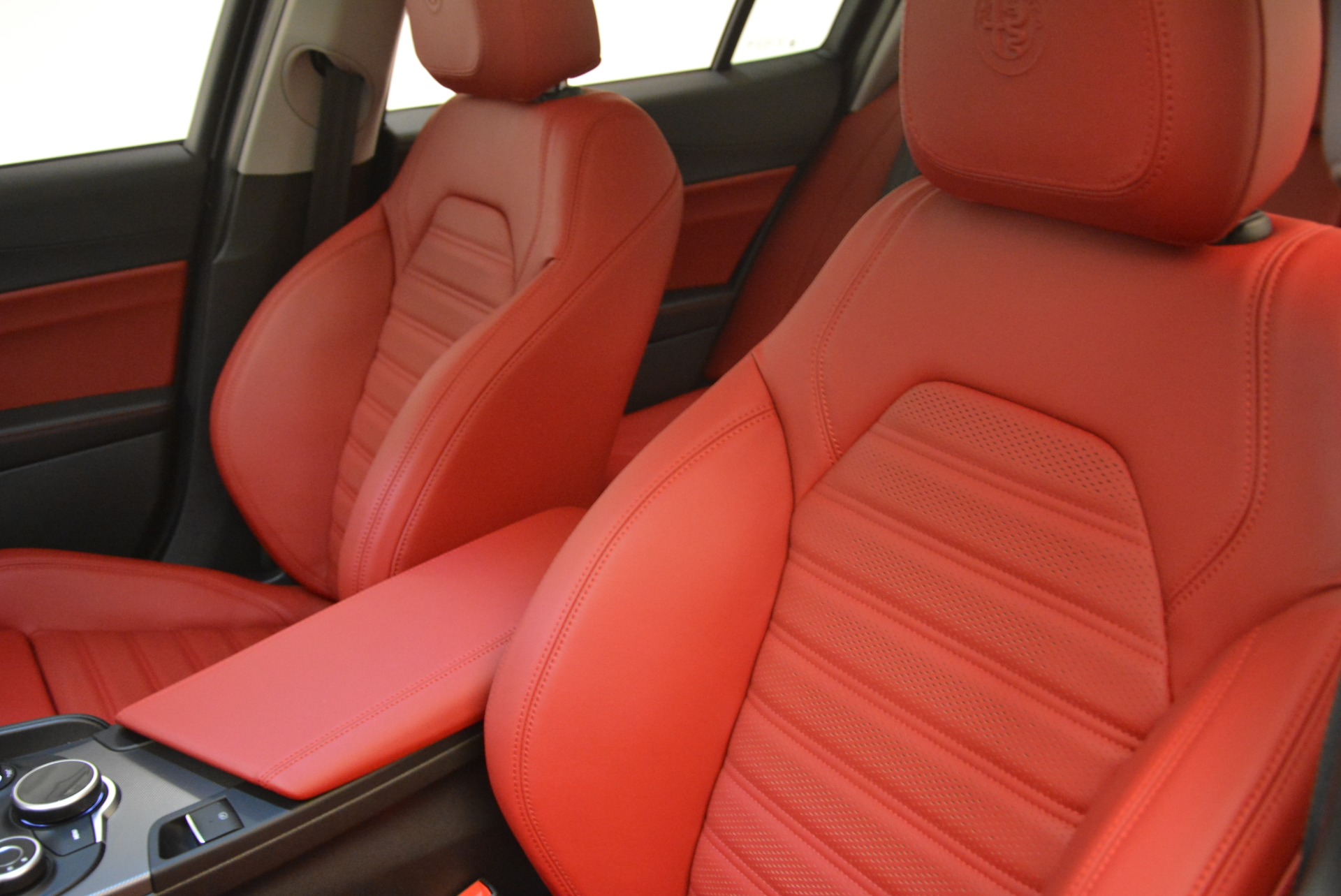 New-2019-Alfa-Romeo-Giulia-Ti-Sport-Q4