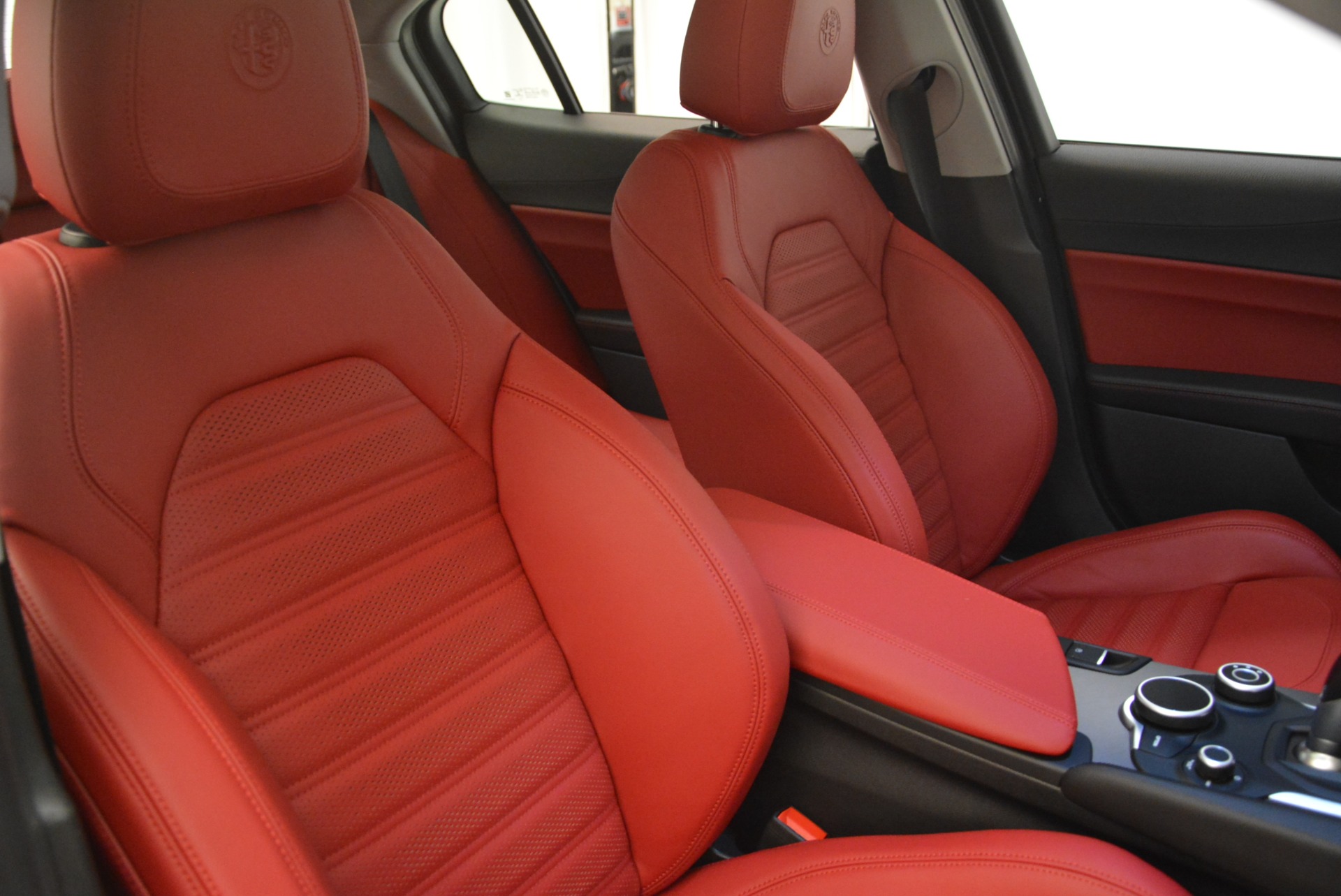 New-2019-Alfa-Romeo-Giulia-Ti-Sport-Q4