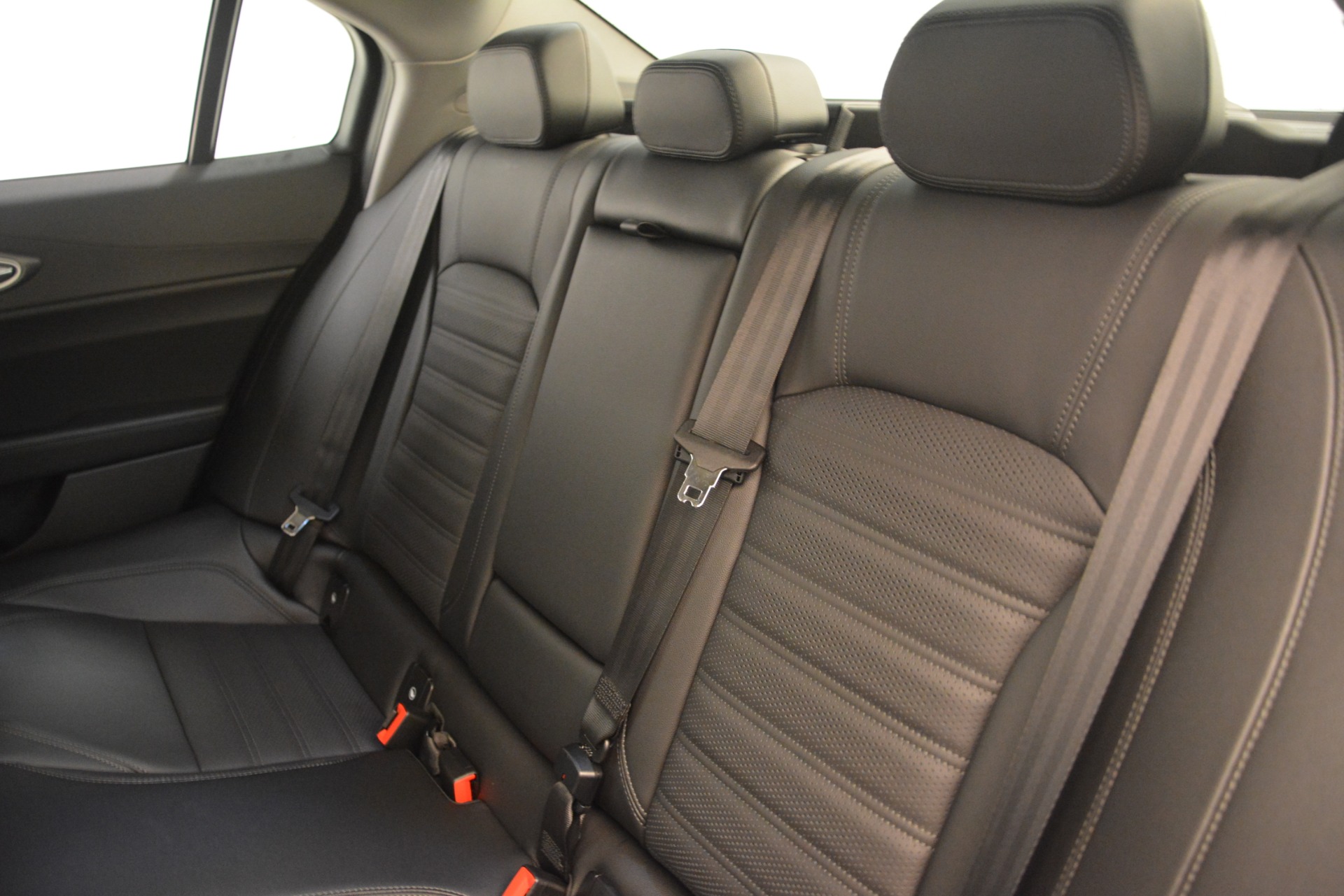 New-2019-Alfa-Romeo-Giulia-Ti-Sport-Q4