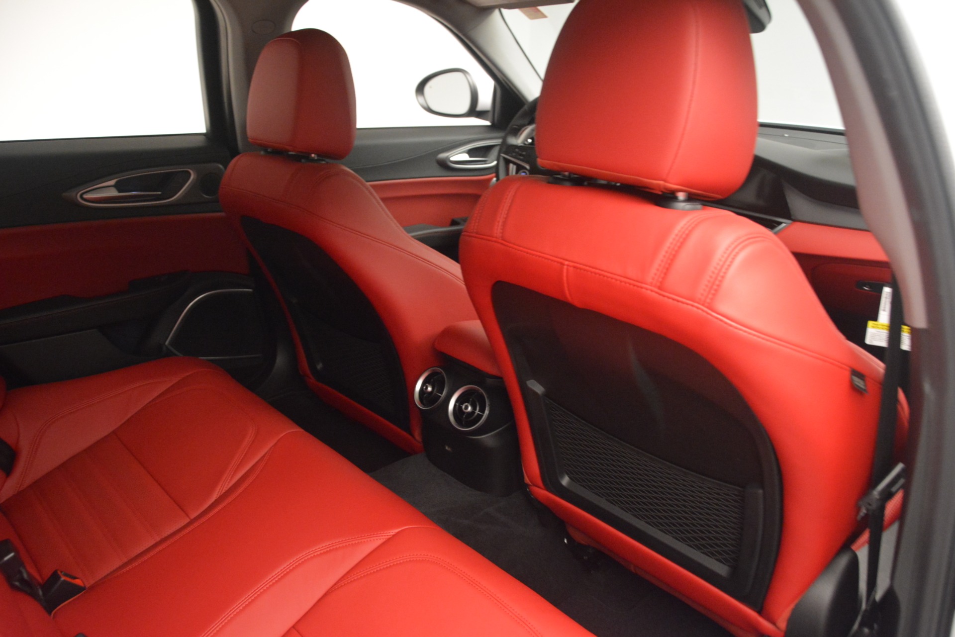 New-2019-Alfa-Romeo-Giulia-Ti-Sport-Q4