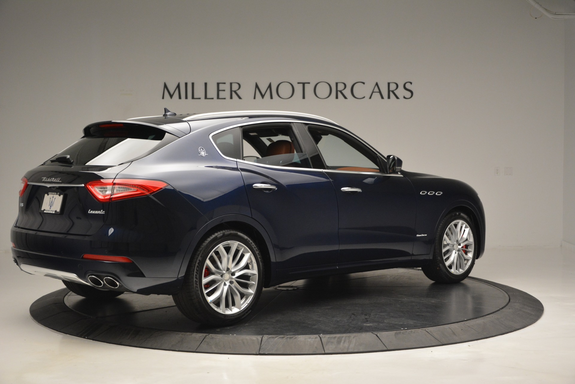 New-2019-Maserati-Levante-S-Q4-GranLusso