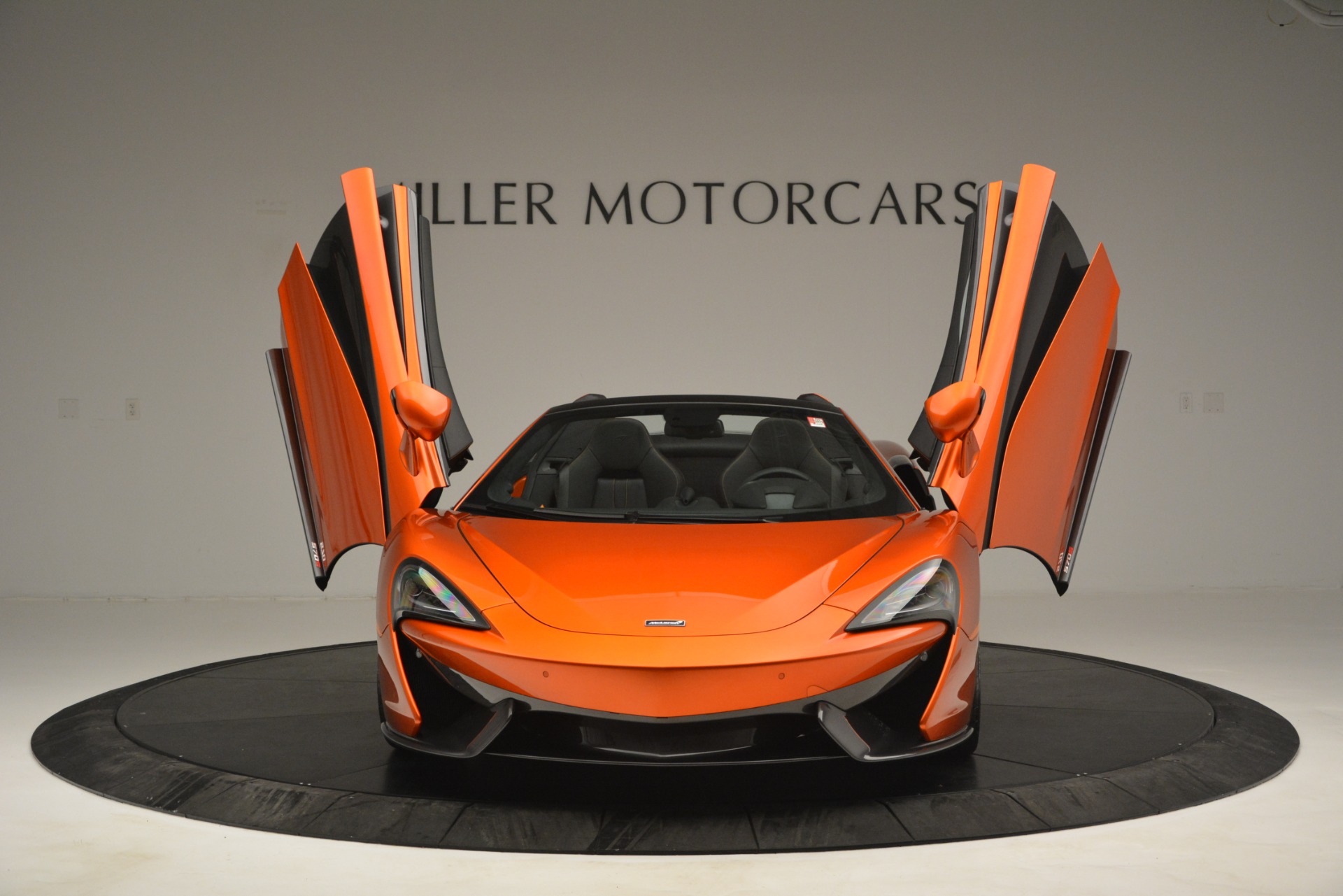 New-2019-McLaren-570S-Spider-Convertible