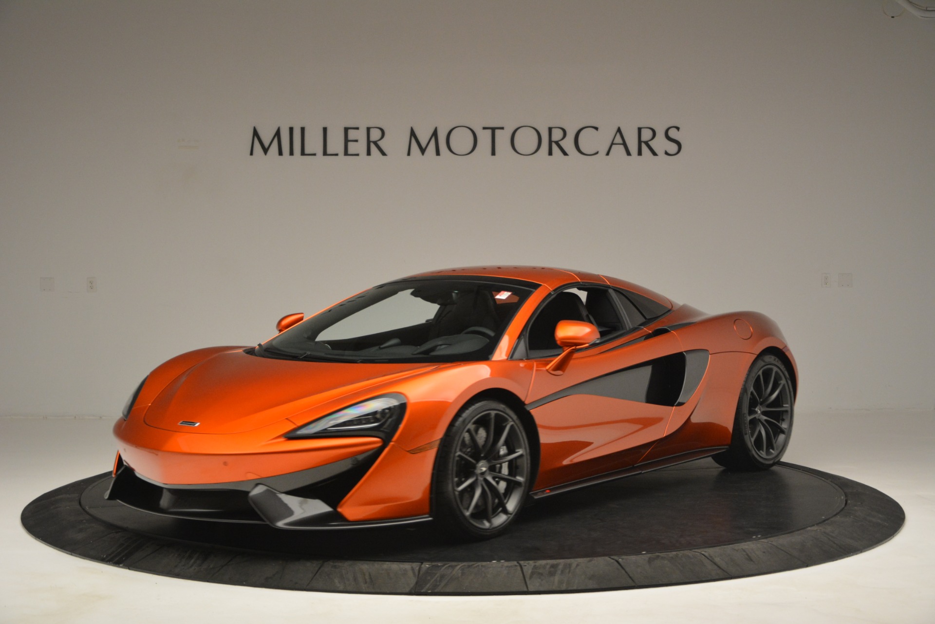 New-2019-McLaren-570S-Spider-Convertible