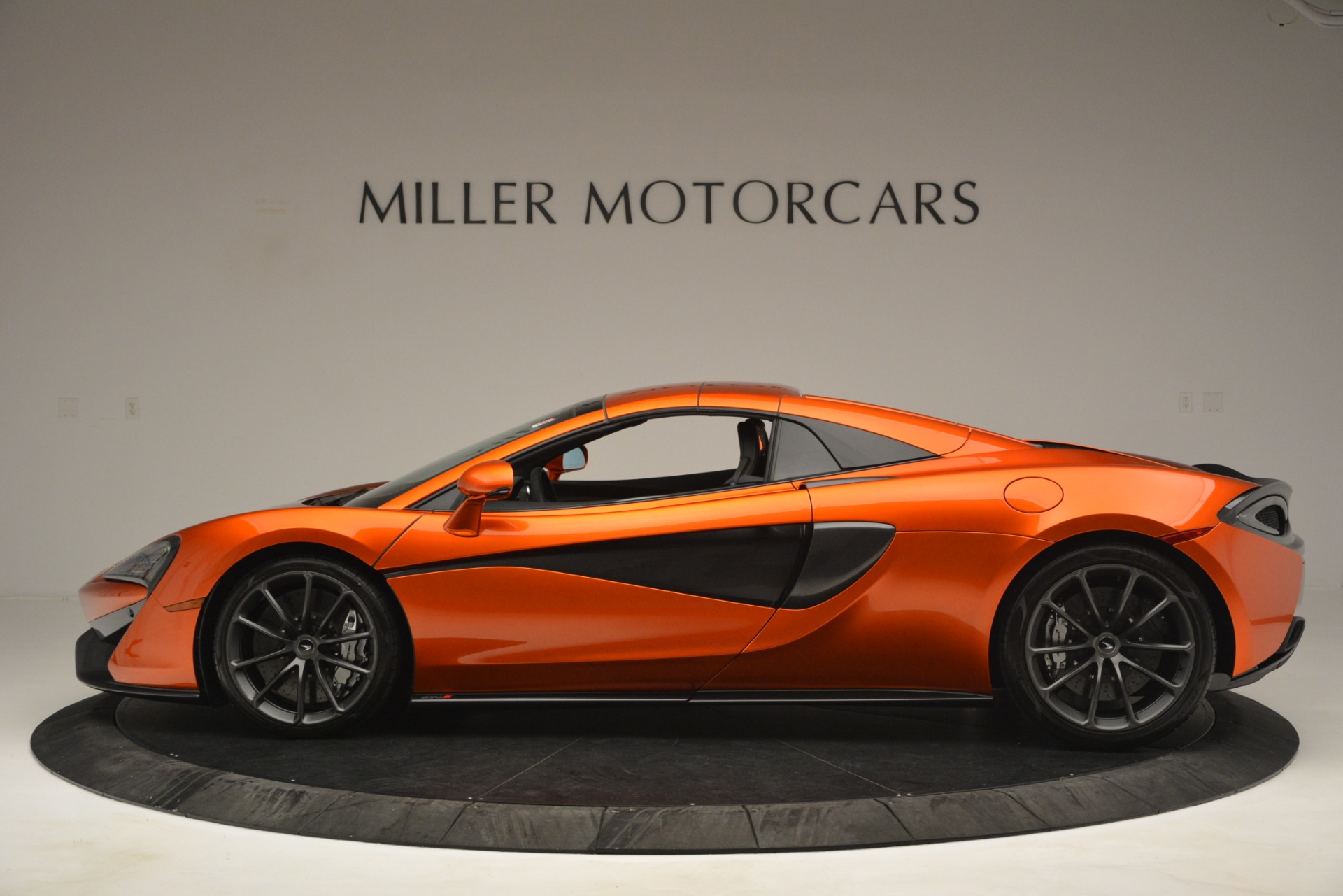New-2019-McLaren-570S-Spider-Convertible