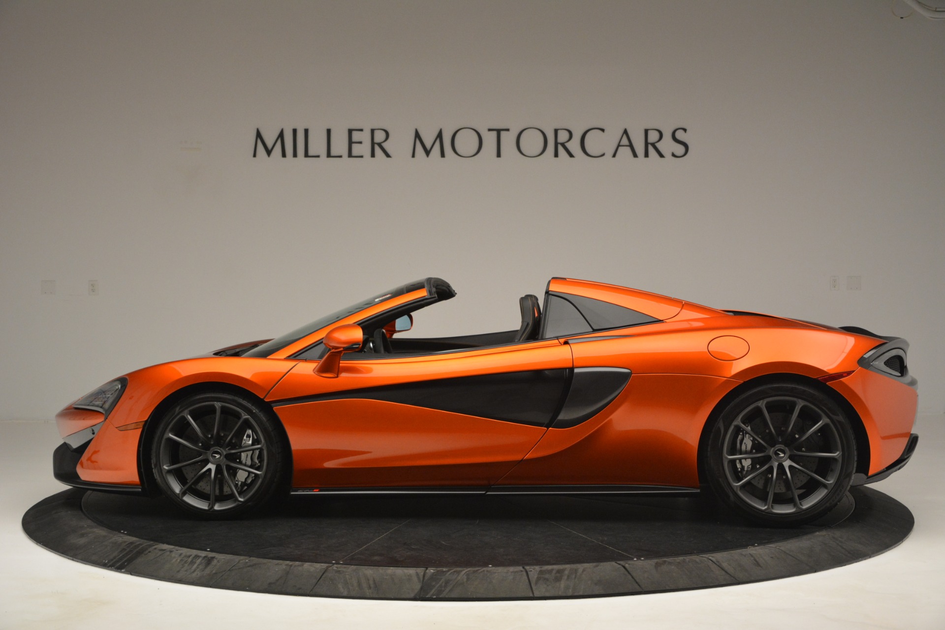 New-2019-McLaren-570S-Spider-Convertible