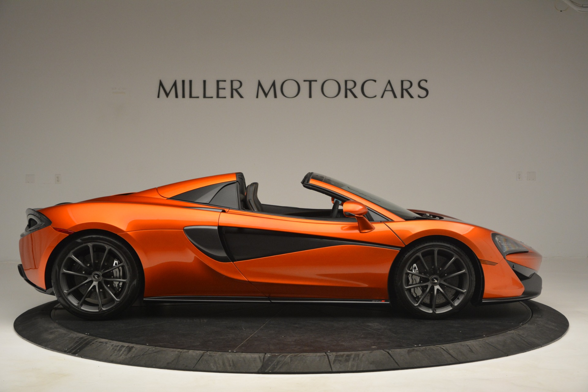 New-2019-McLaren-570S-Spider-Convertible