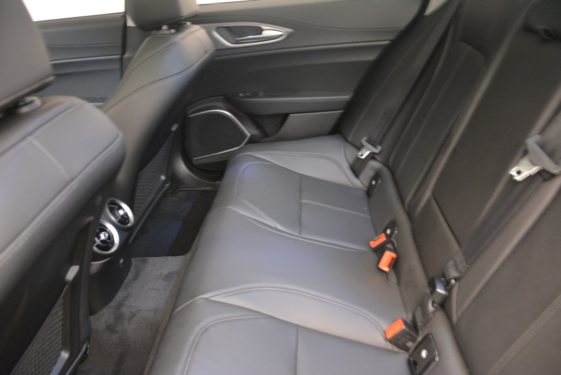 New-2019-Alfa-Romeo-Giulia-Sport-Q4