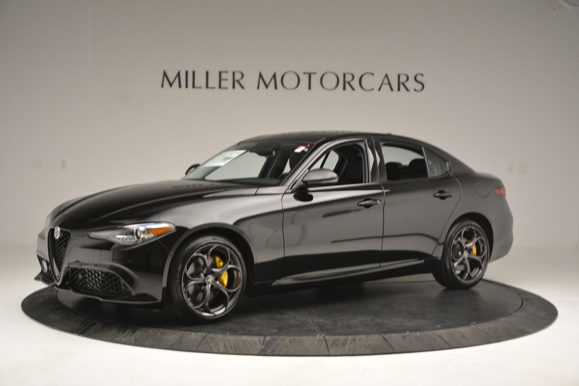 New-2019-Alfa-Romeo-Giulia-Sport-Q4