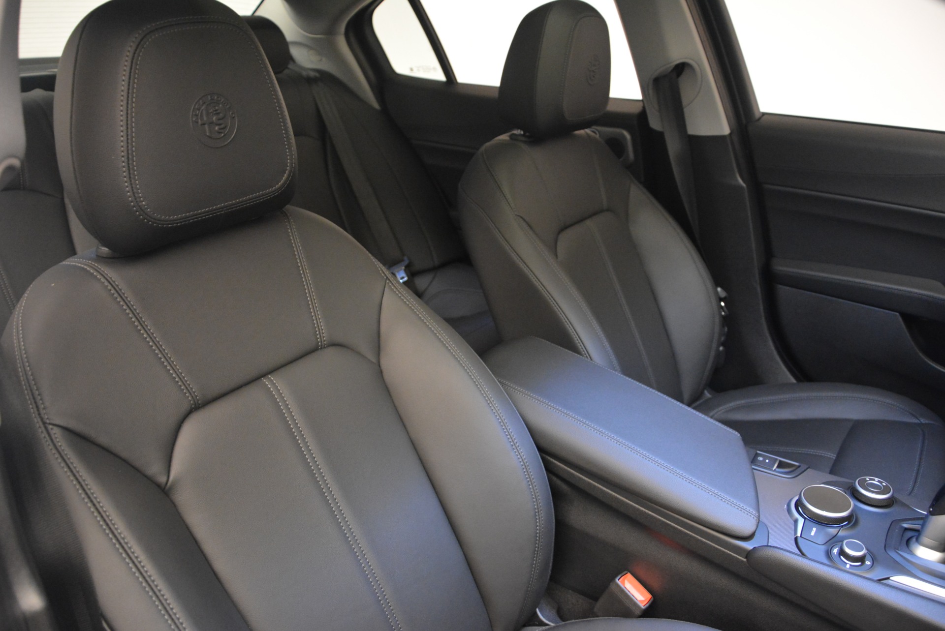 New-2019-Alfa-Romeo-Giulia-Sport-Q4