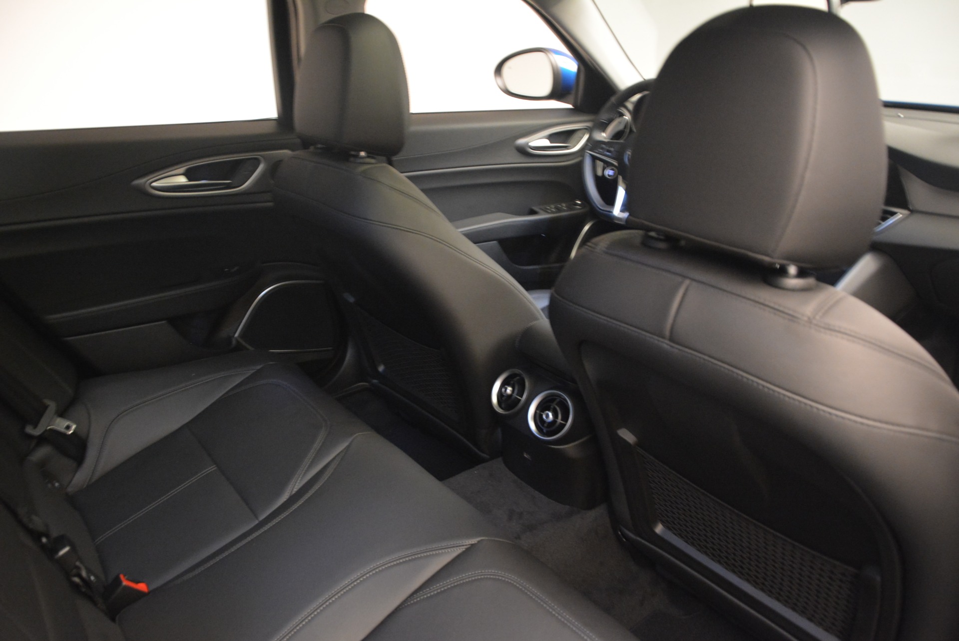 New-2019-Alfa-Romeo-Giulia-Sport-Q4