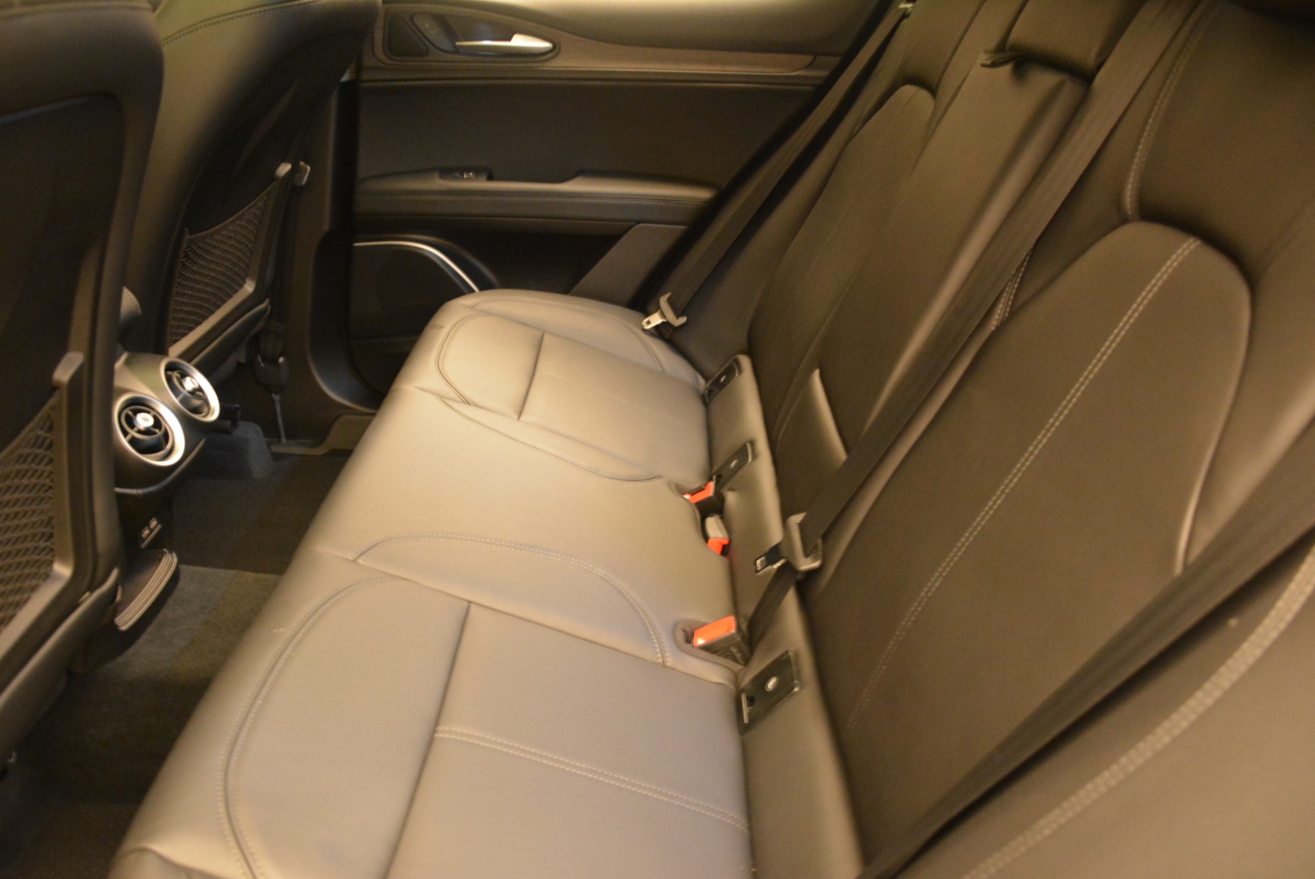 New-2019-Alfa-Romeo-Stelvio-Ti-Q4