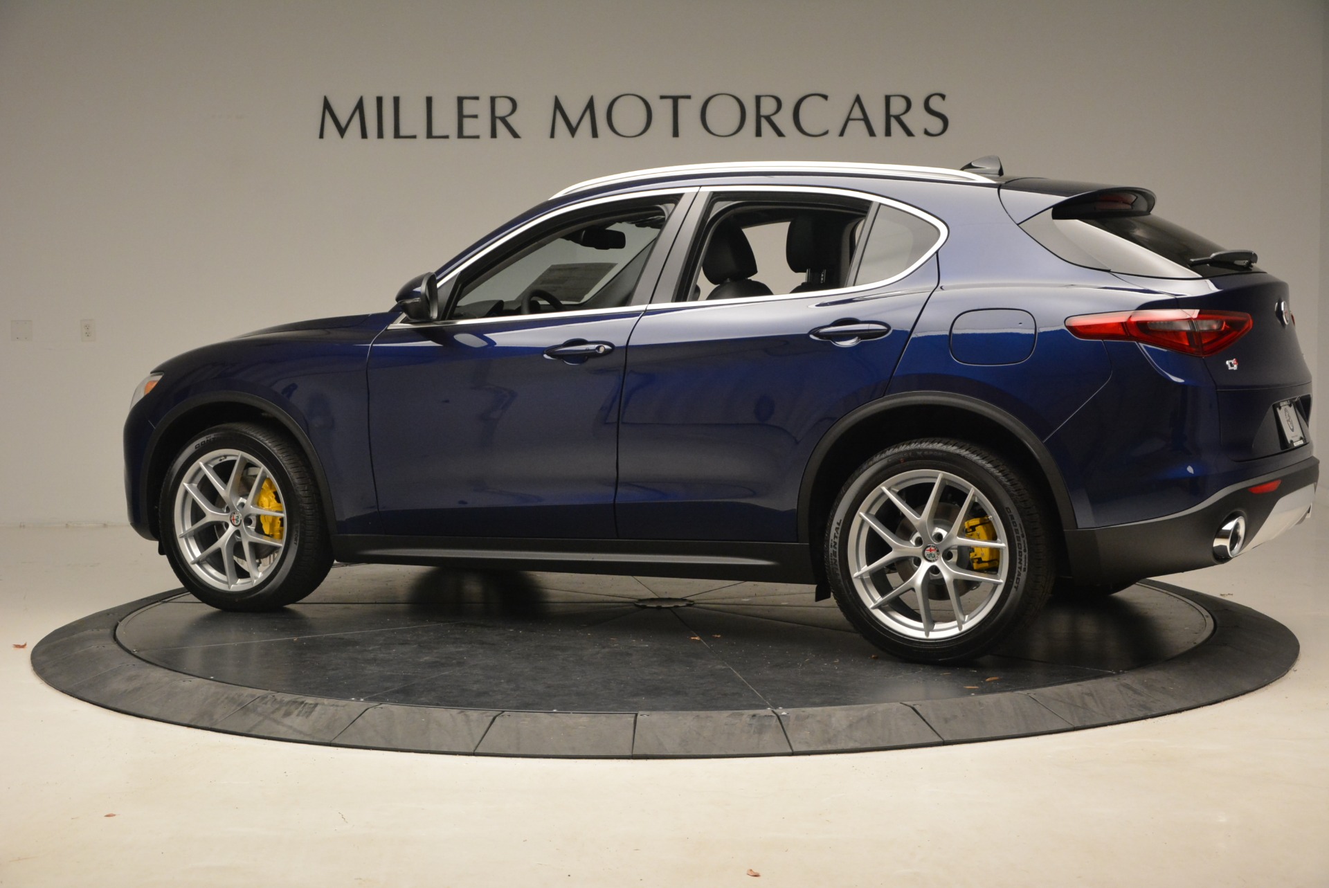 New-2019-Alfa-Romeo-Stelvio-Ti-Q4