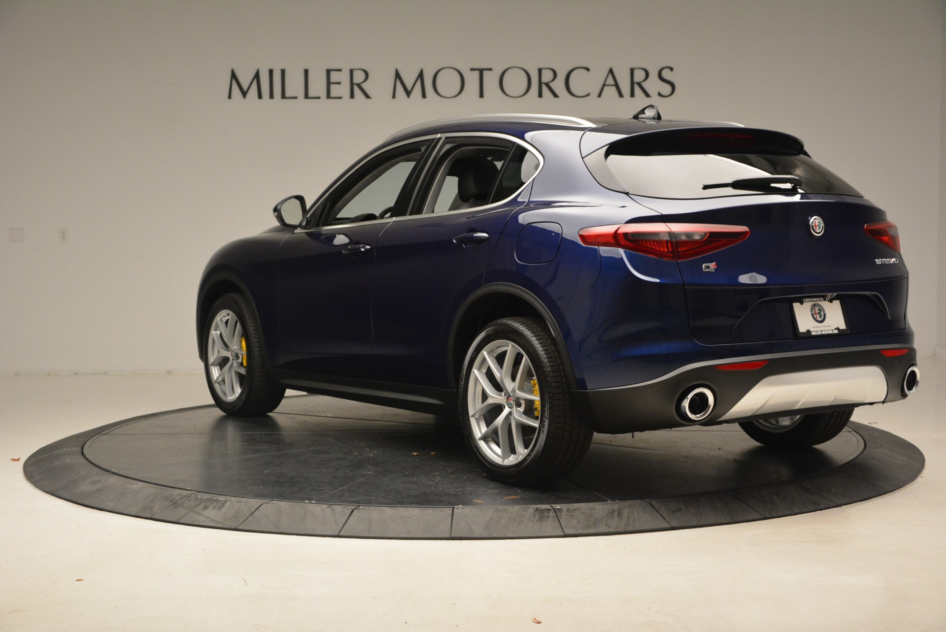 New-2019-Alfa-Romeo-Stelvio-Ti-Q4