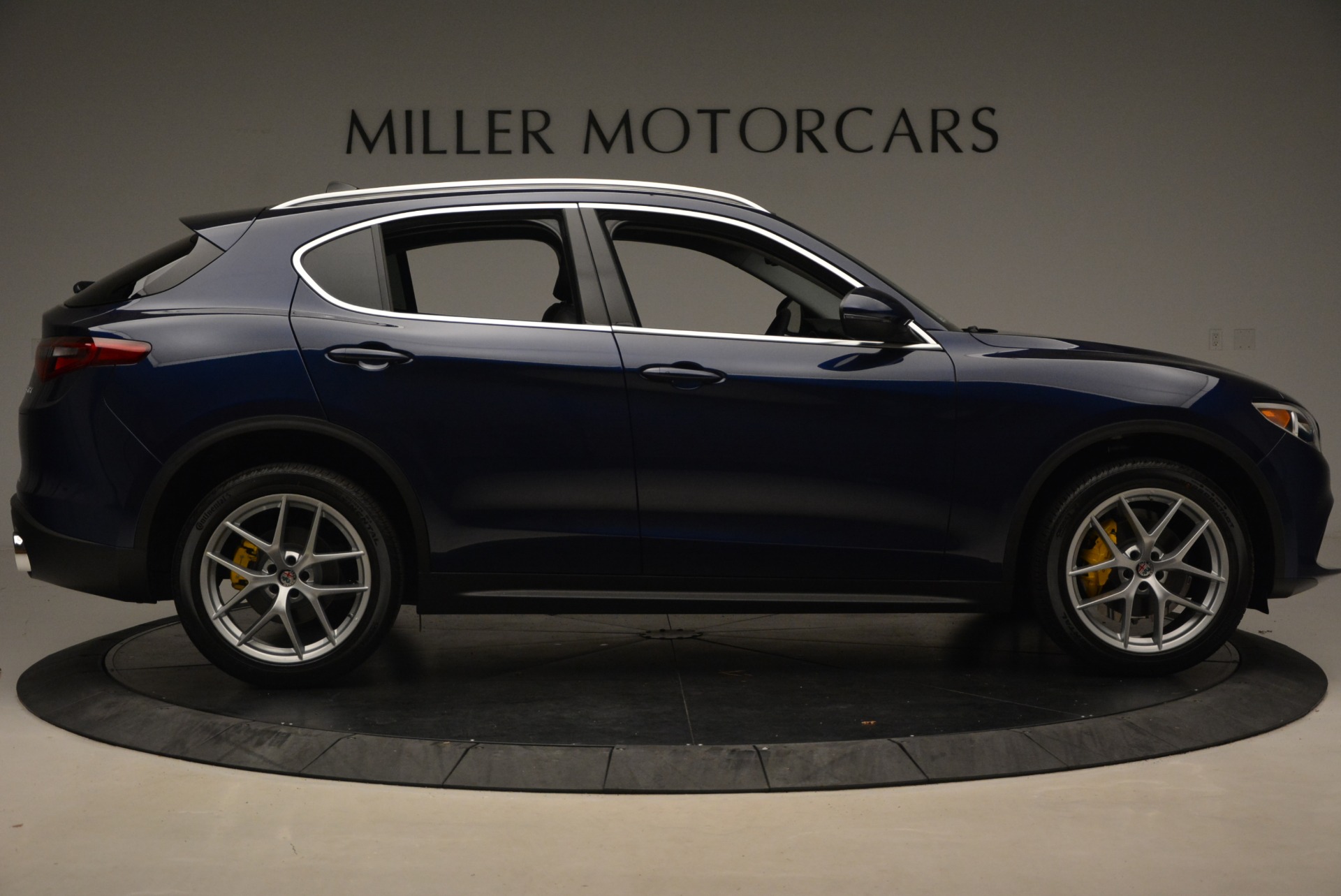 New-2019-Alfa-Romeo-Stelvio-Ti-Q4