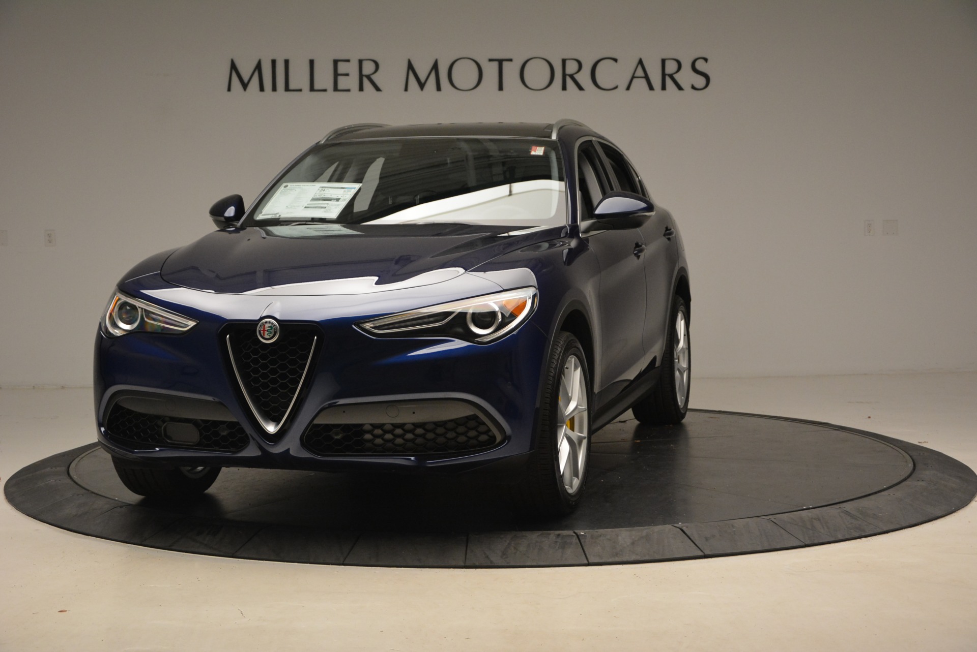 New-2019-Alfa-Romeo-Stelvio-Ti-Q4