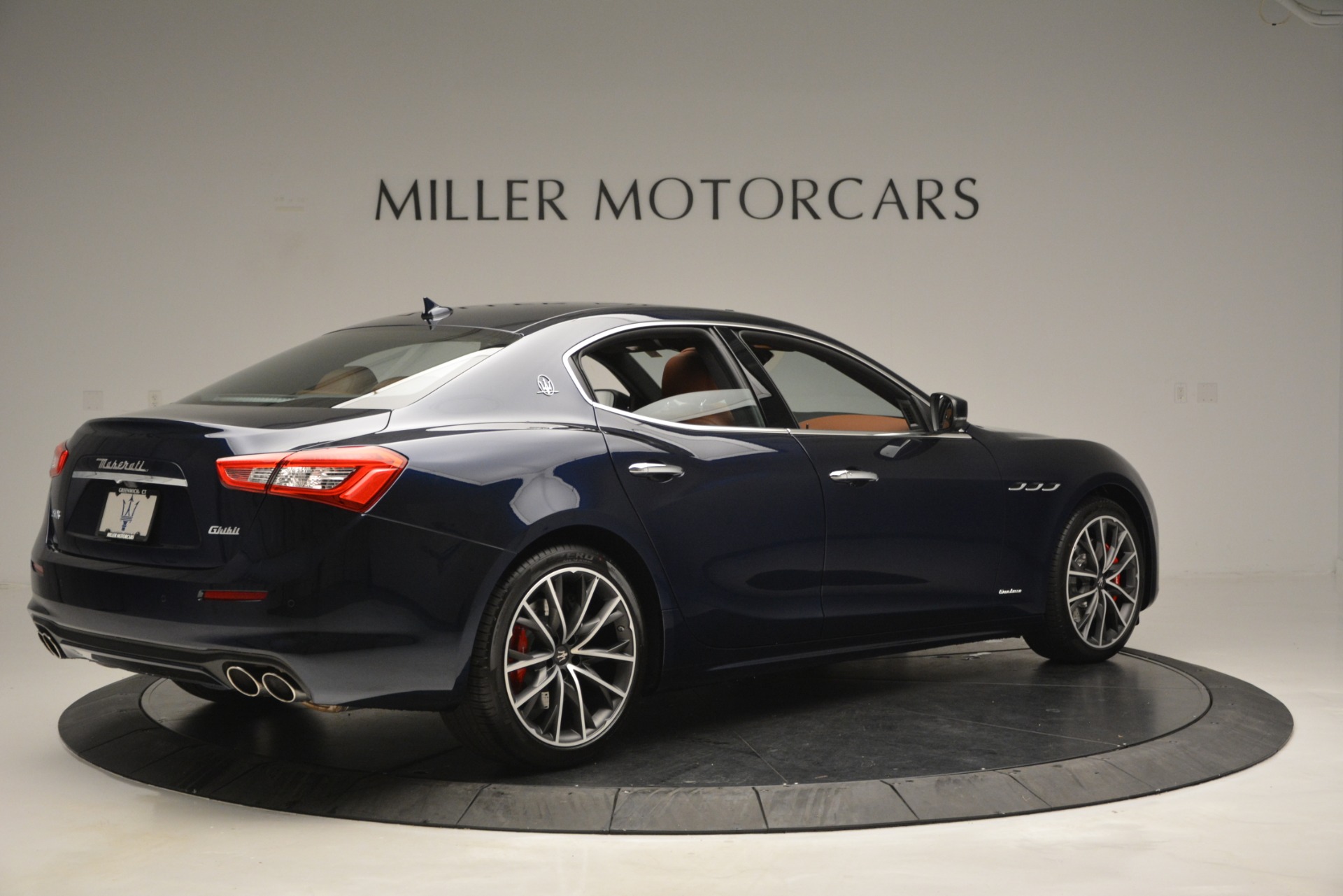 New-2019-Maserati-Ghibli-S-Q4-GranLusso