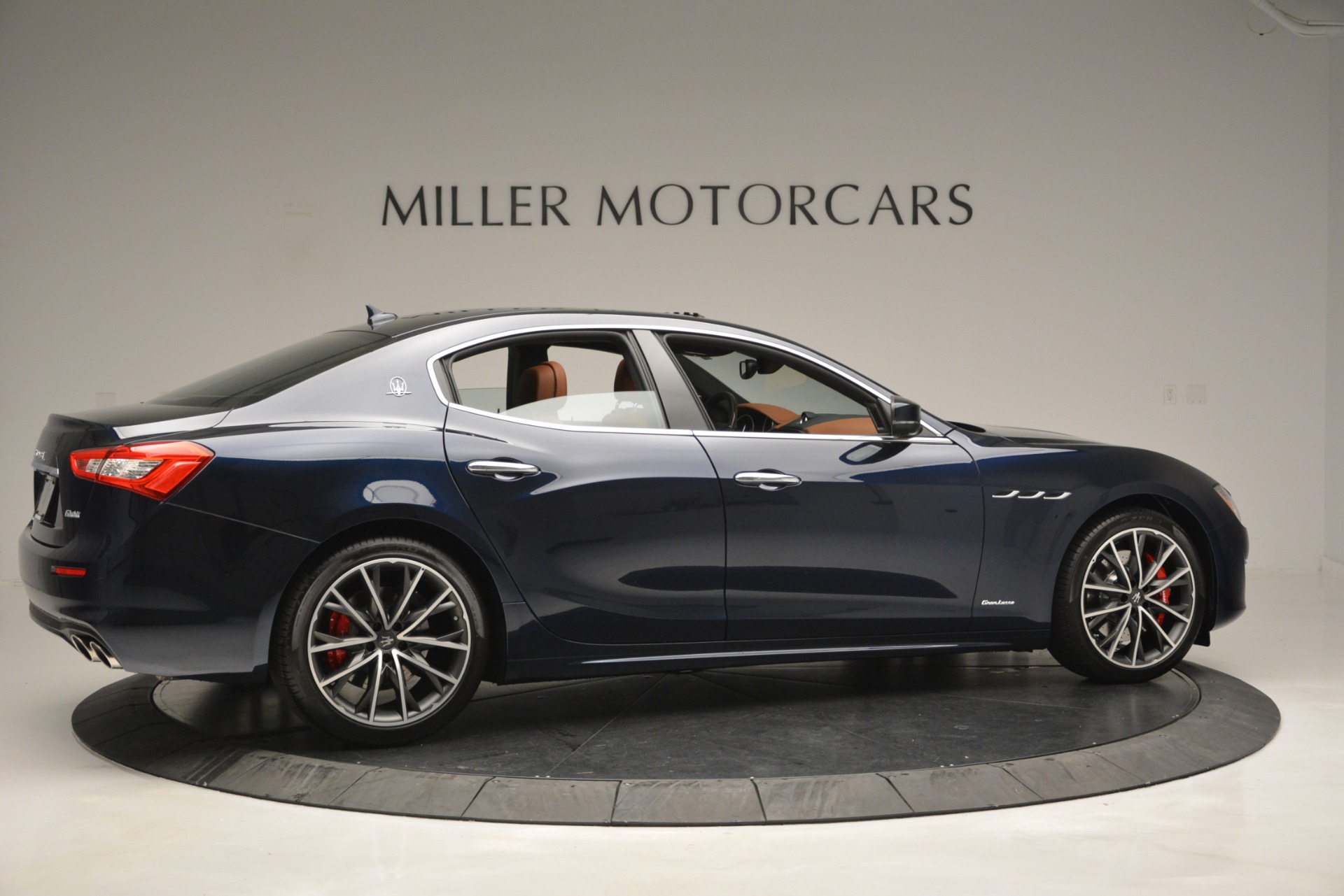 New-2019-Maserati-Ghibli-S-Q4-GranLusso