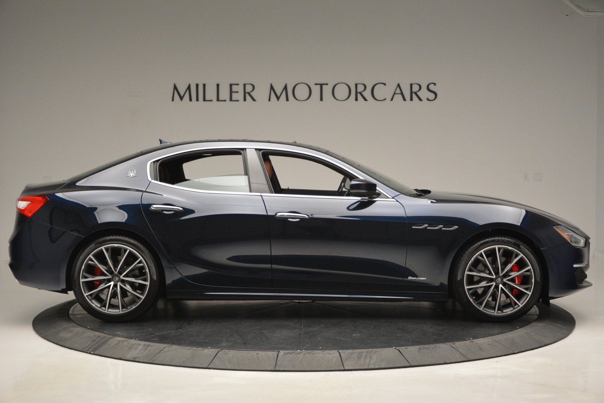 New-2019-Maserati-Ghibli-S-Q4-GranLusso