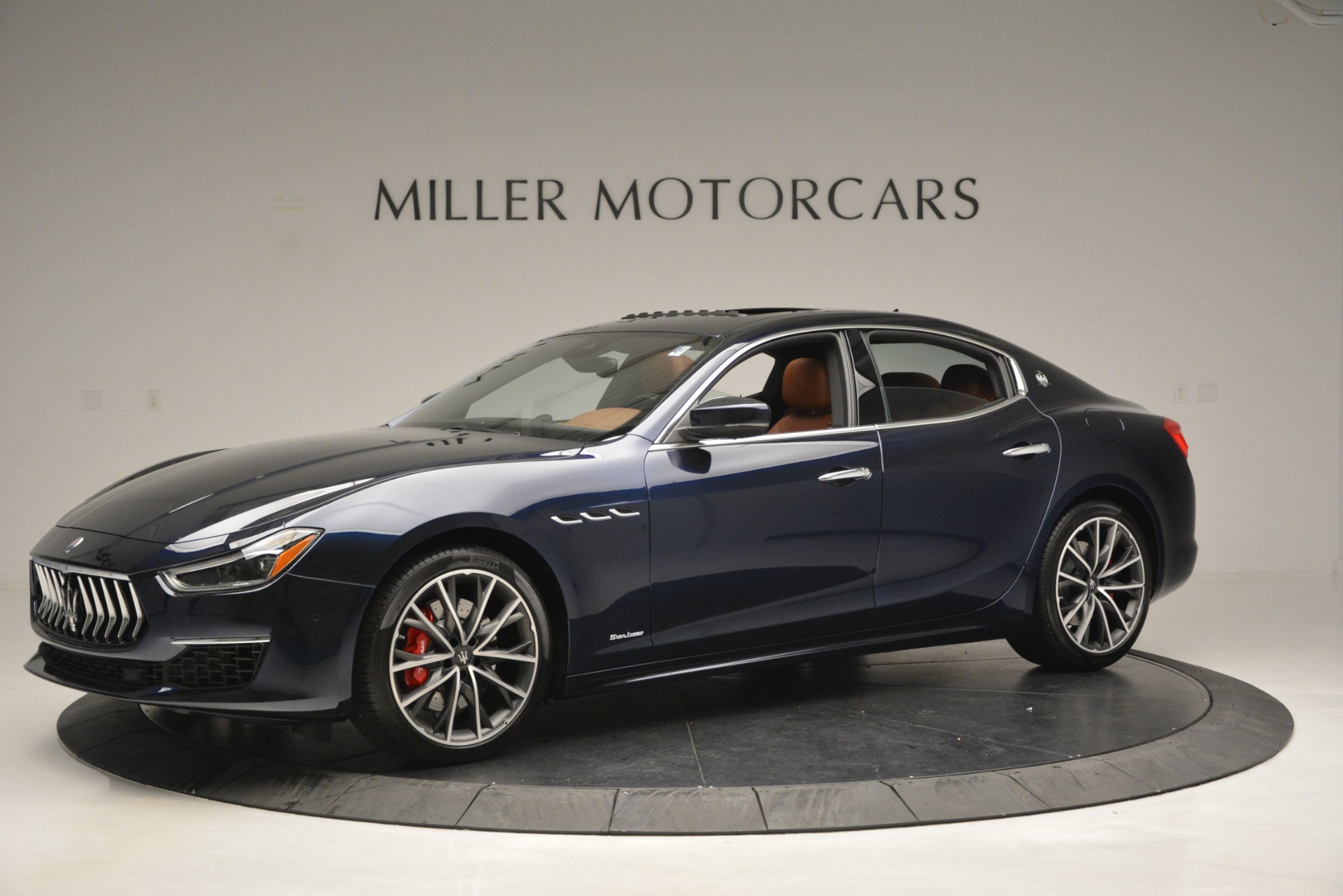 New-2019-Maserati-Ghibli-S-Q4-GranLusso