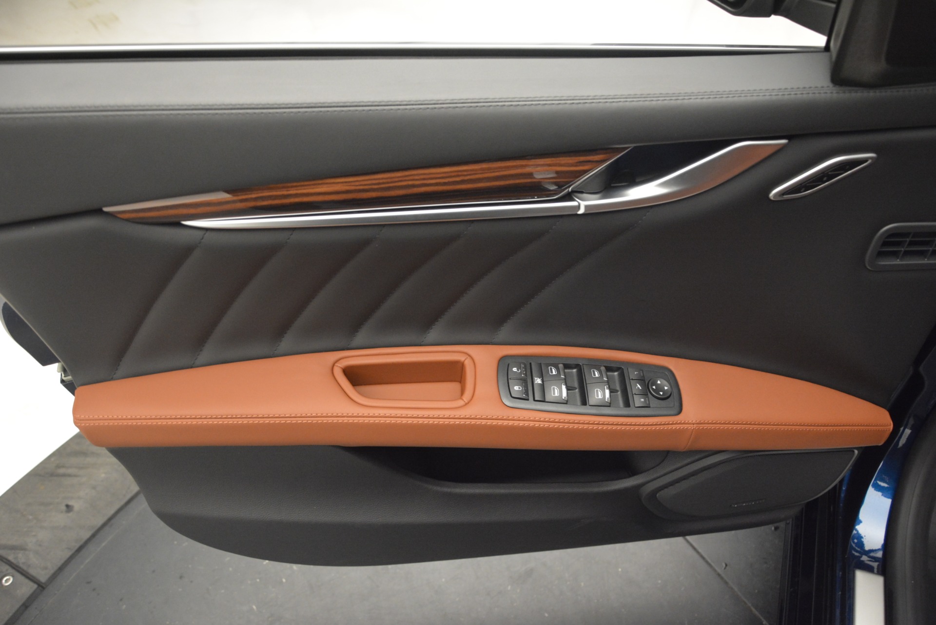 New-2019-Maserati-Ghibli-S-Q4-GranLusso