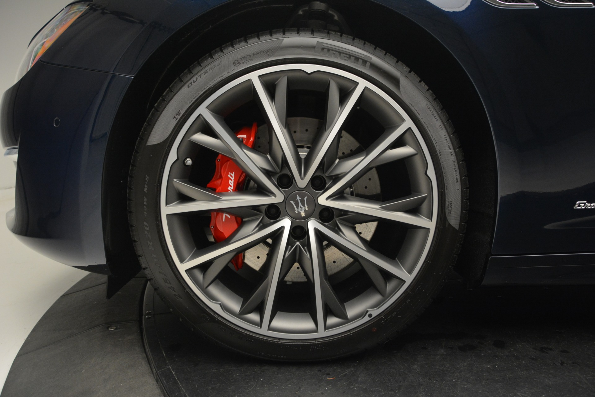 New-2019-Maserati-Ghibli-S-Q4-GranLusso