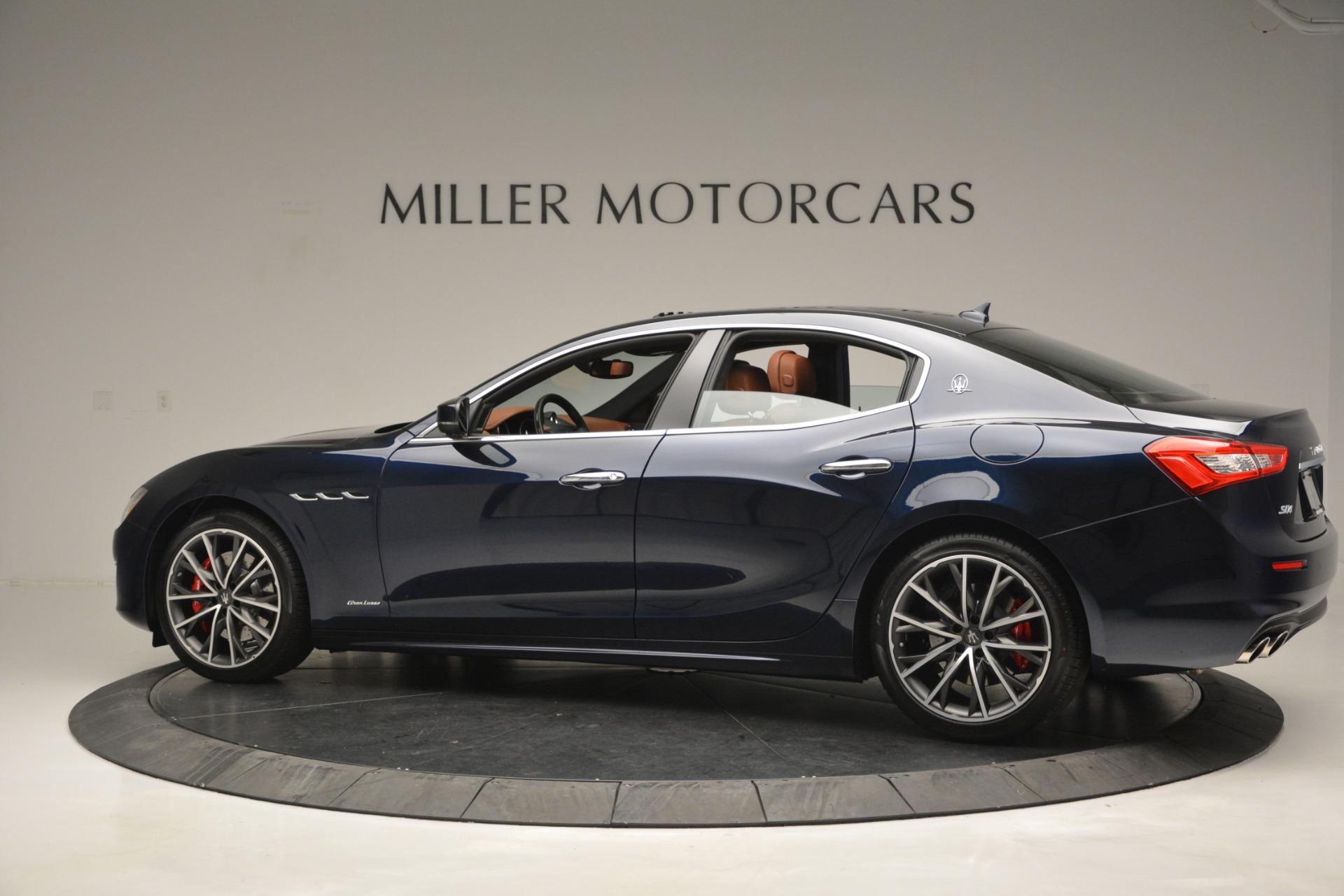 New-2019-Maserati-Ghibli-S-Q4-GranLusso