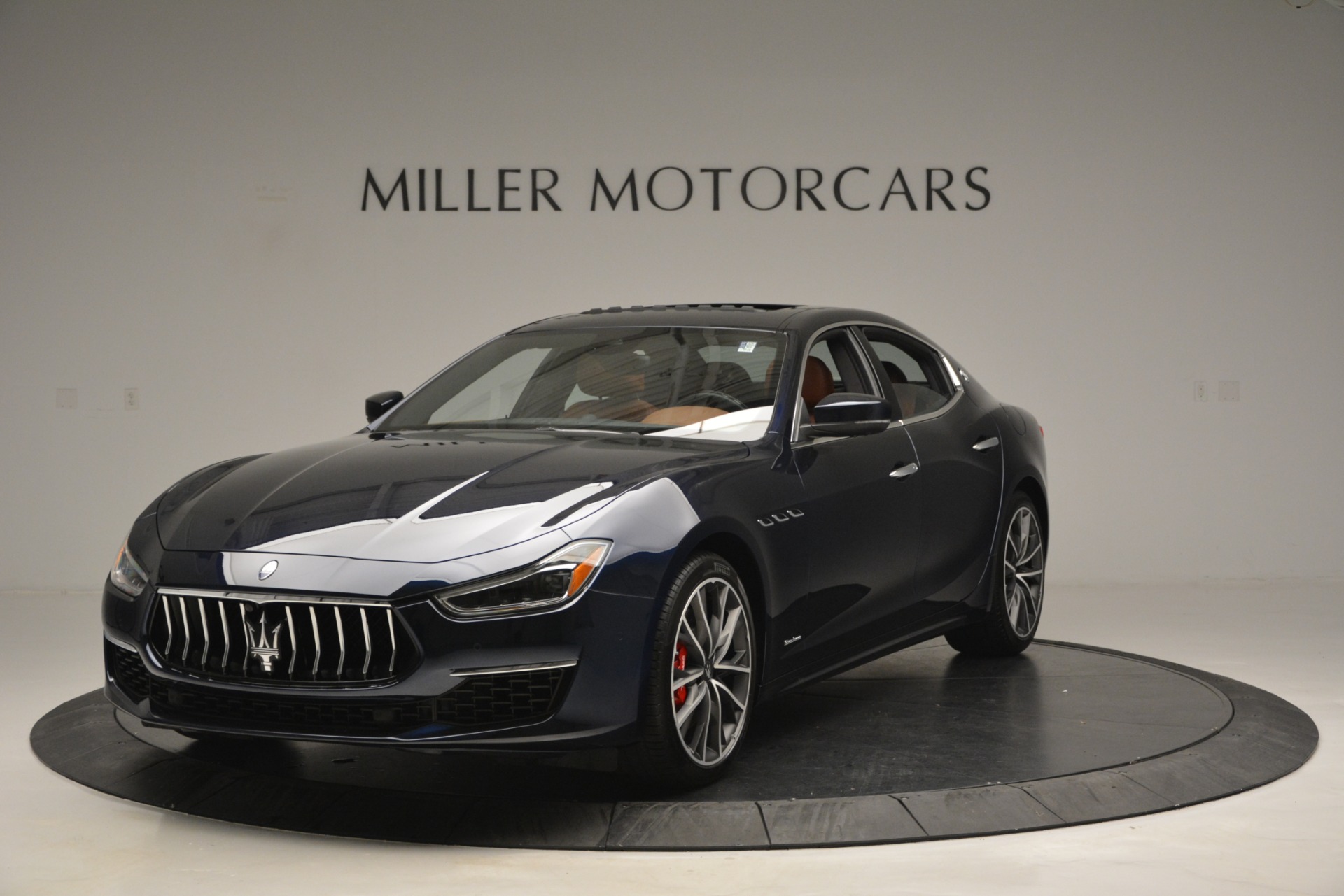 New-2019-Maserati-Ghibli-S-Q4-GranLusso