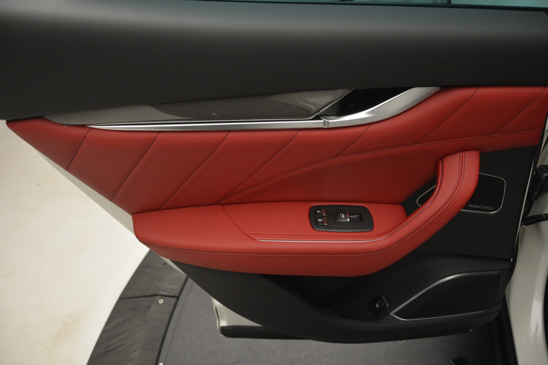 New-2019-Maserati-Levante-GTS