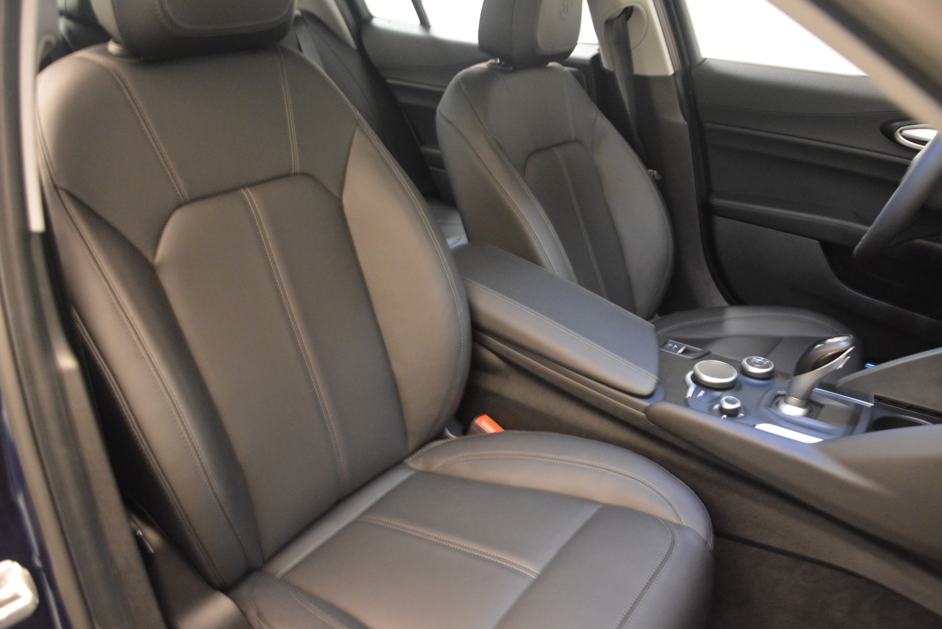 New-2019-Alfa-Romeo-Giulia-Sport-Q4