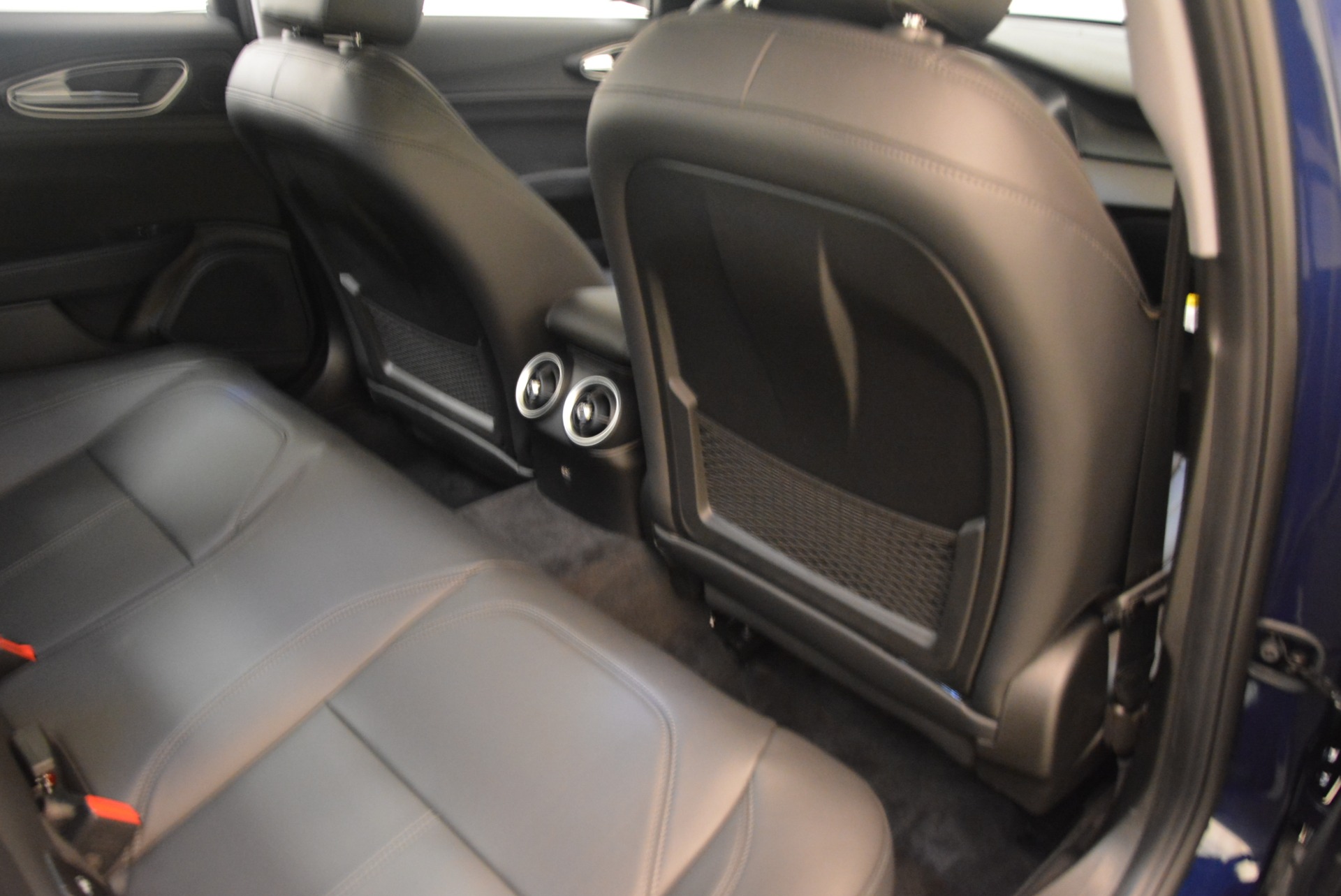 New-2019-Alfa-Romeo-Giulia-Sport-Q4