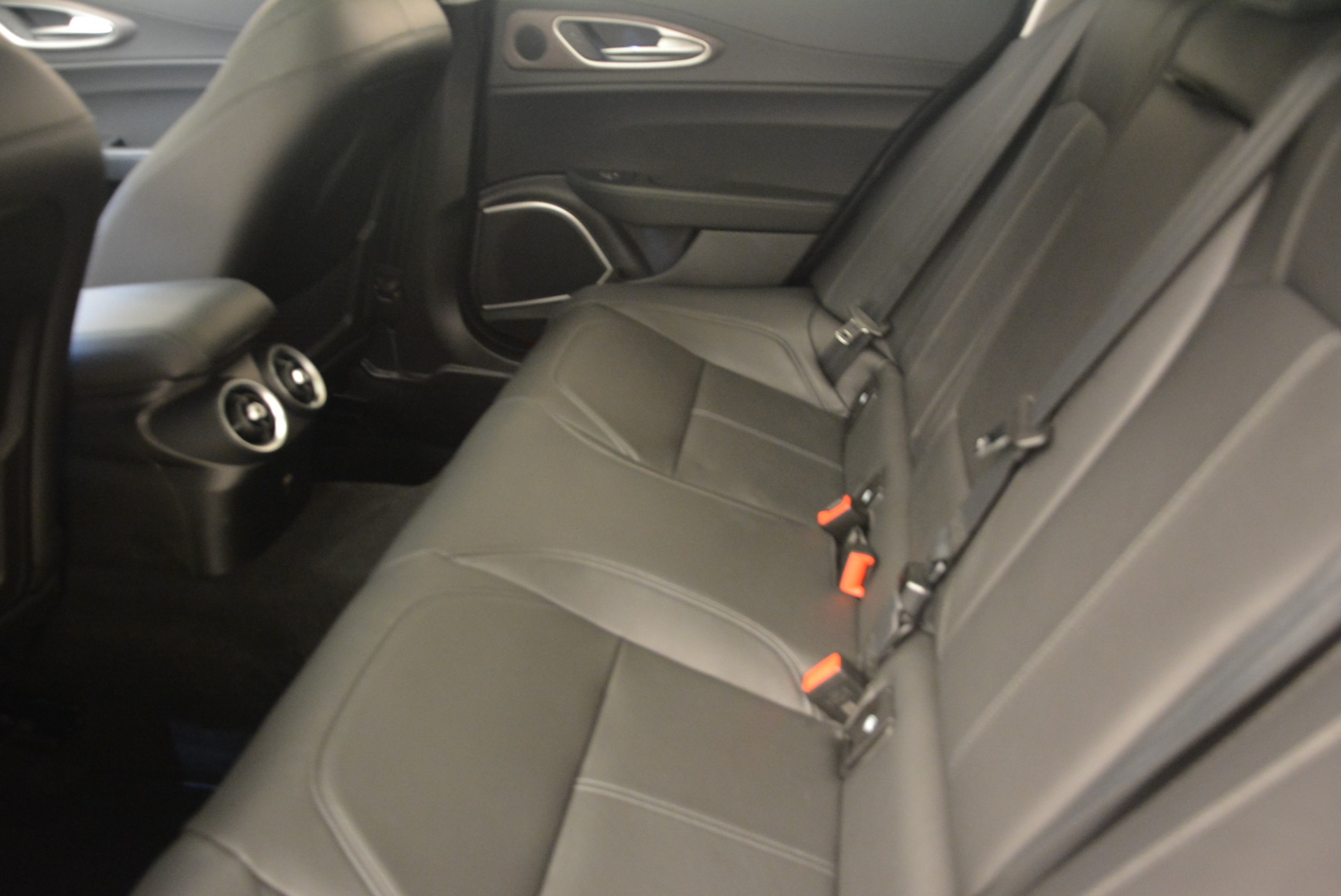 New-2019-Alfa-Romeo-Giulia-Sport-Q4