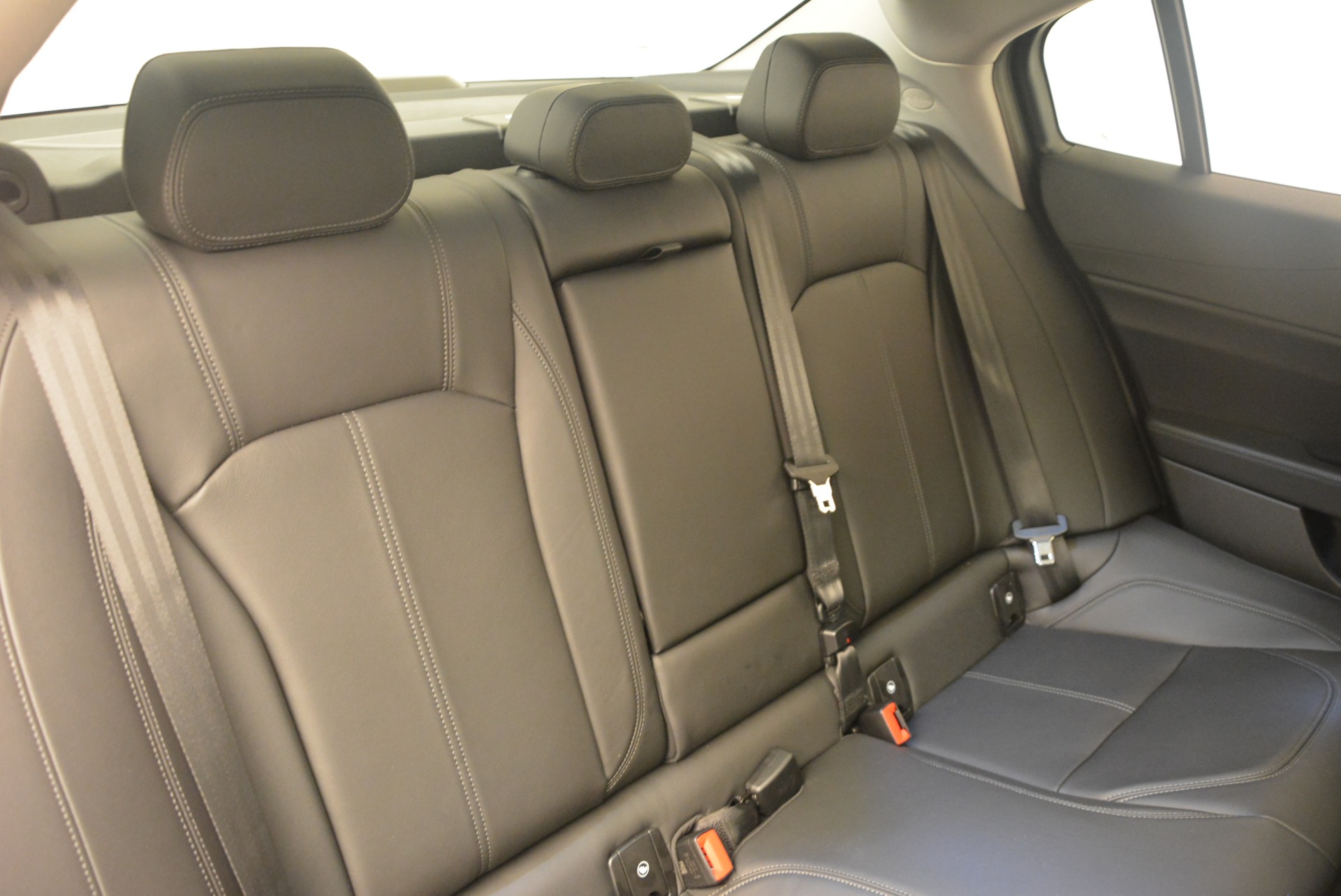 New-2019-Alfa-Romeo-Giulia-Sport-Q4