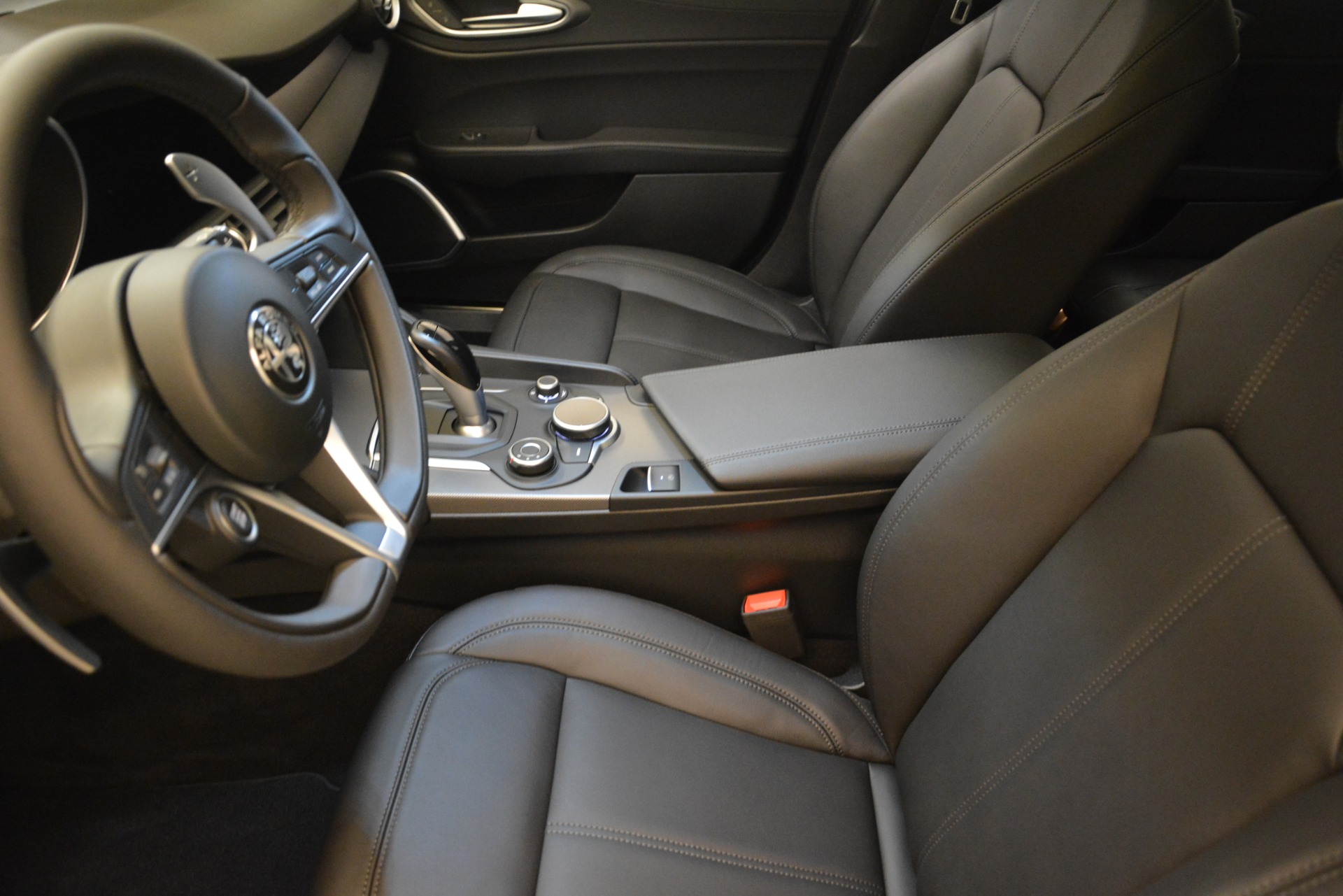 New-2019-Alfa-Romeo-Giulia-Sport-Q4