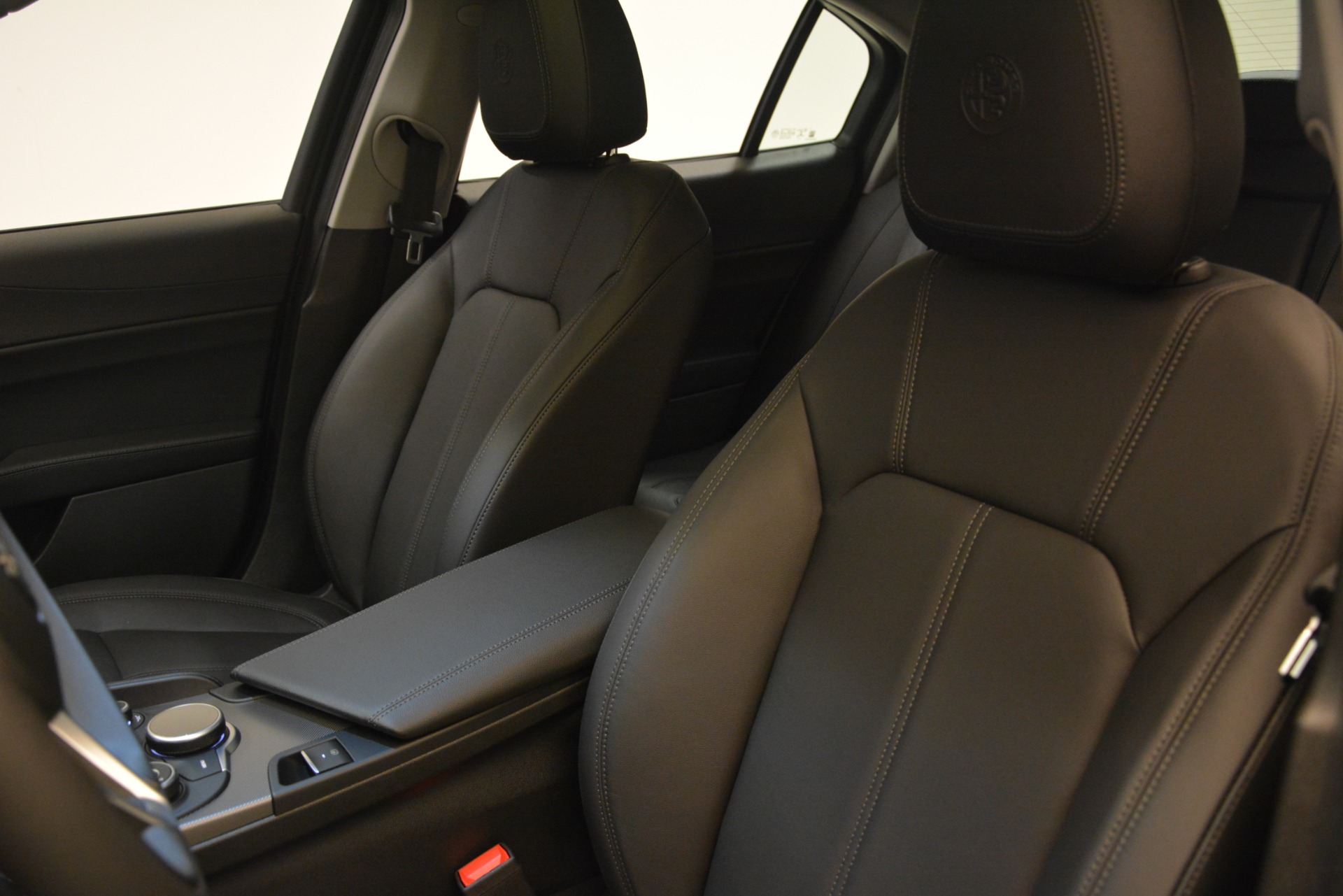 New-2019-Alfa-Romeo-Giulia-Sport-Q4