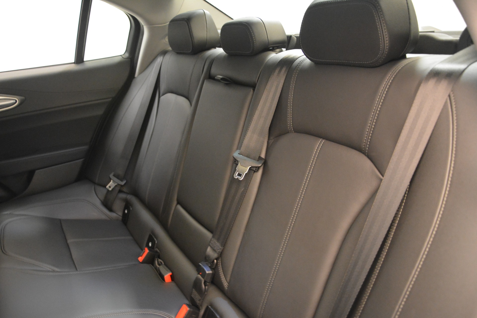 New-2019-Alfa-Romeo-Giulia-Sport-Q4