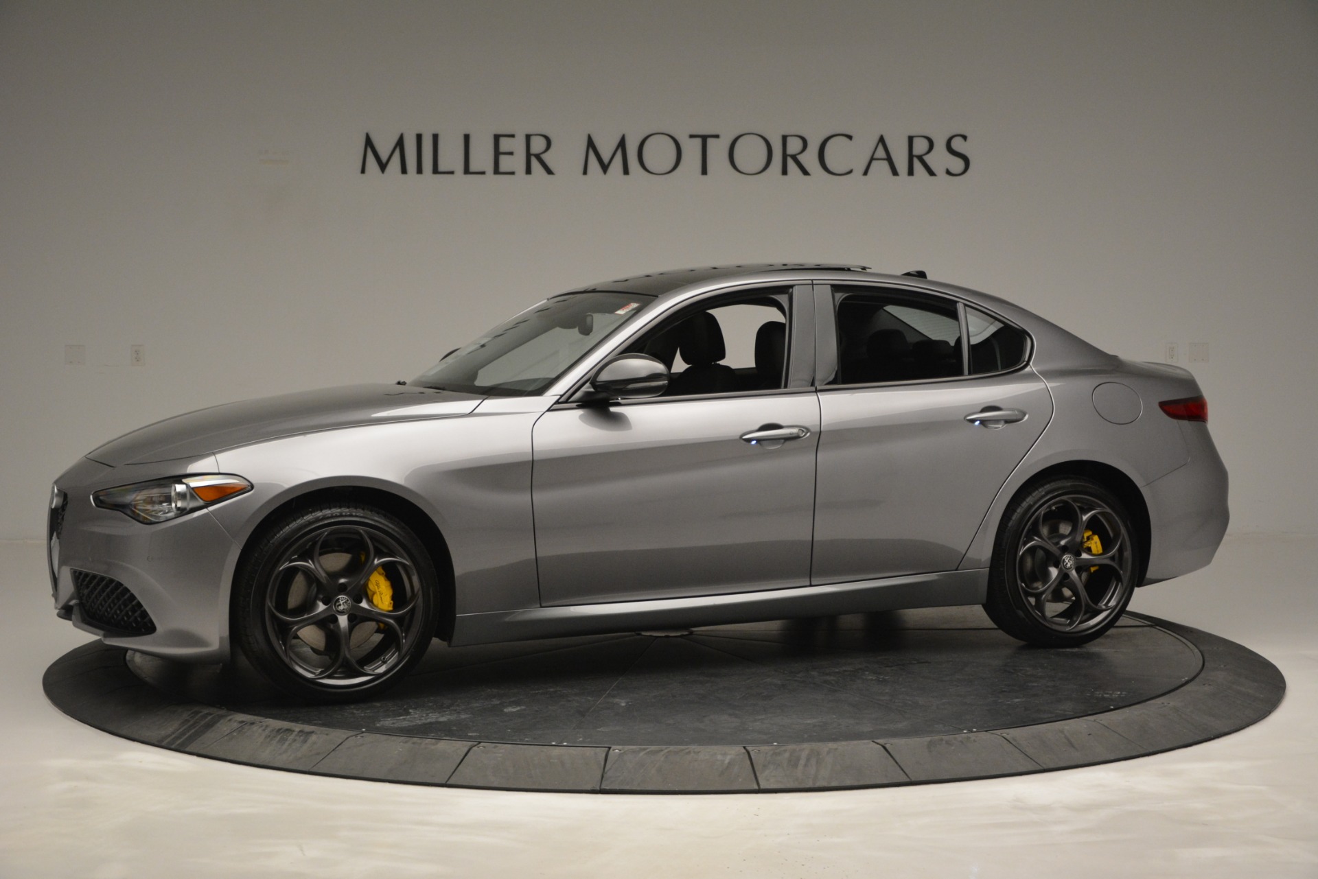 New-2019-Alfa-Romeo-Giulia-Sport-Q4