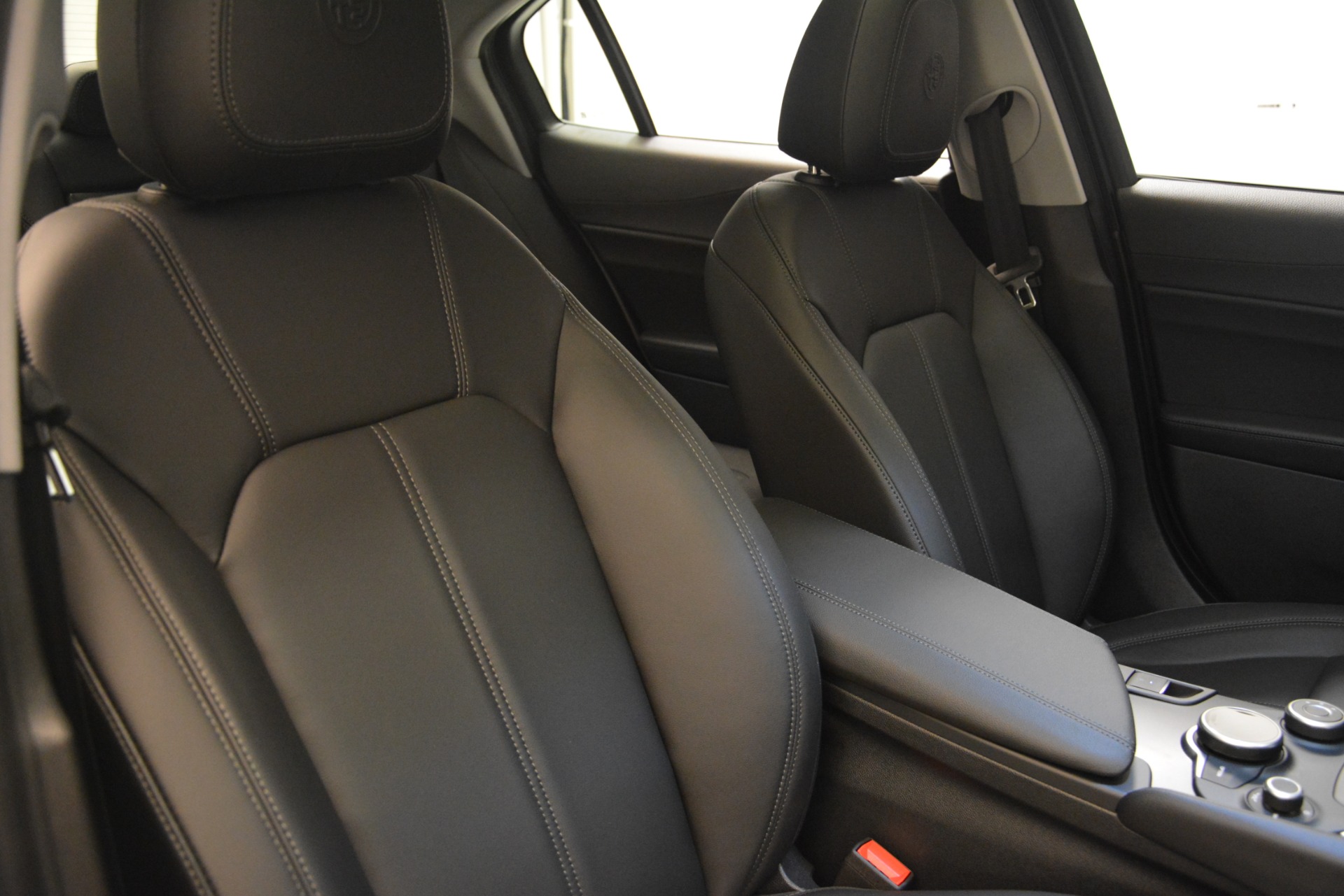 New-2019-Alfa-Romeo-Giulia-Sport-Q4