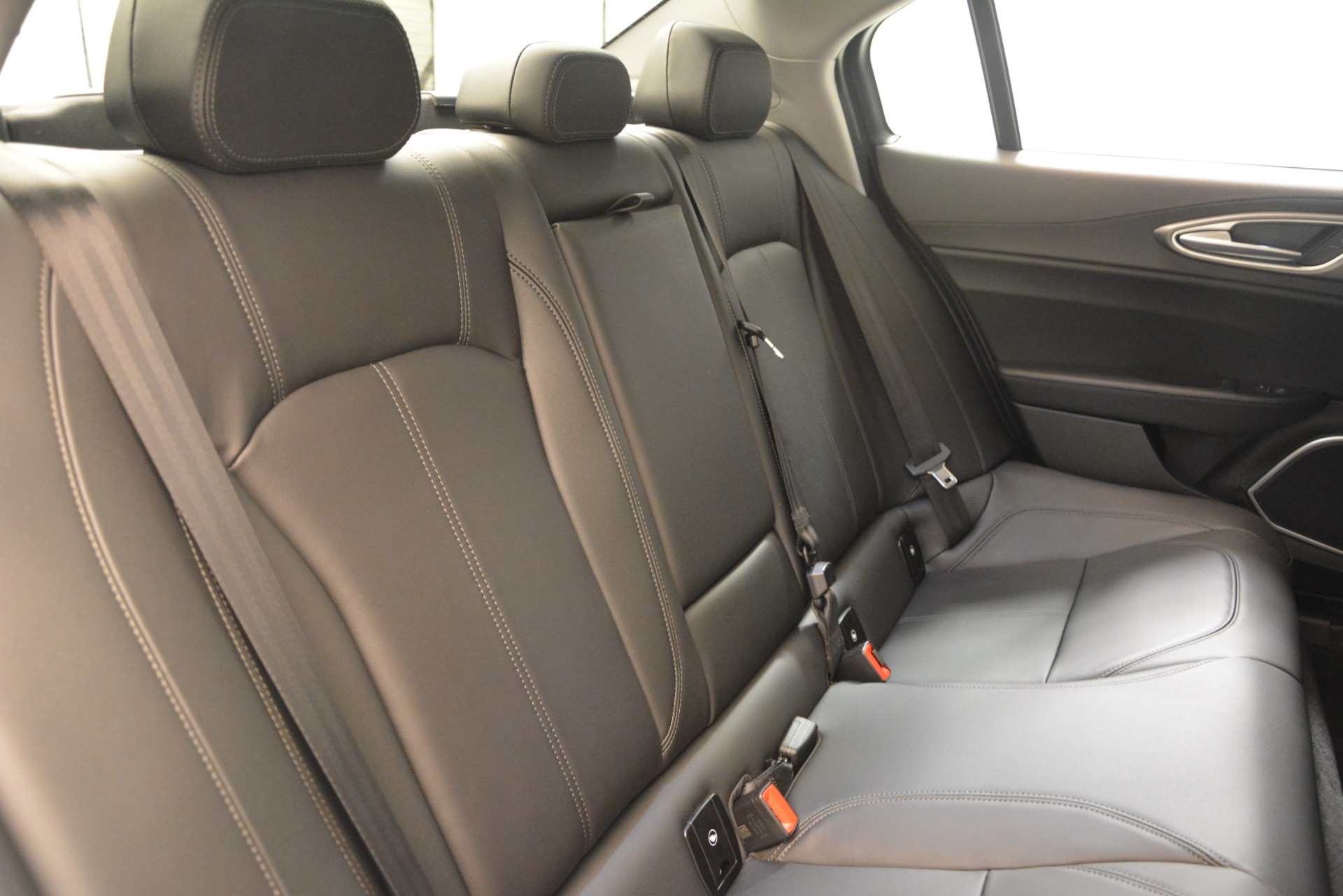 New-2019-Alfa-Romeo-Giulia-Sport-Q4