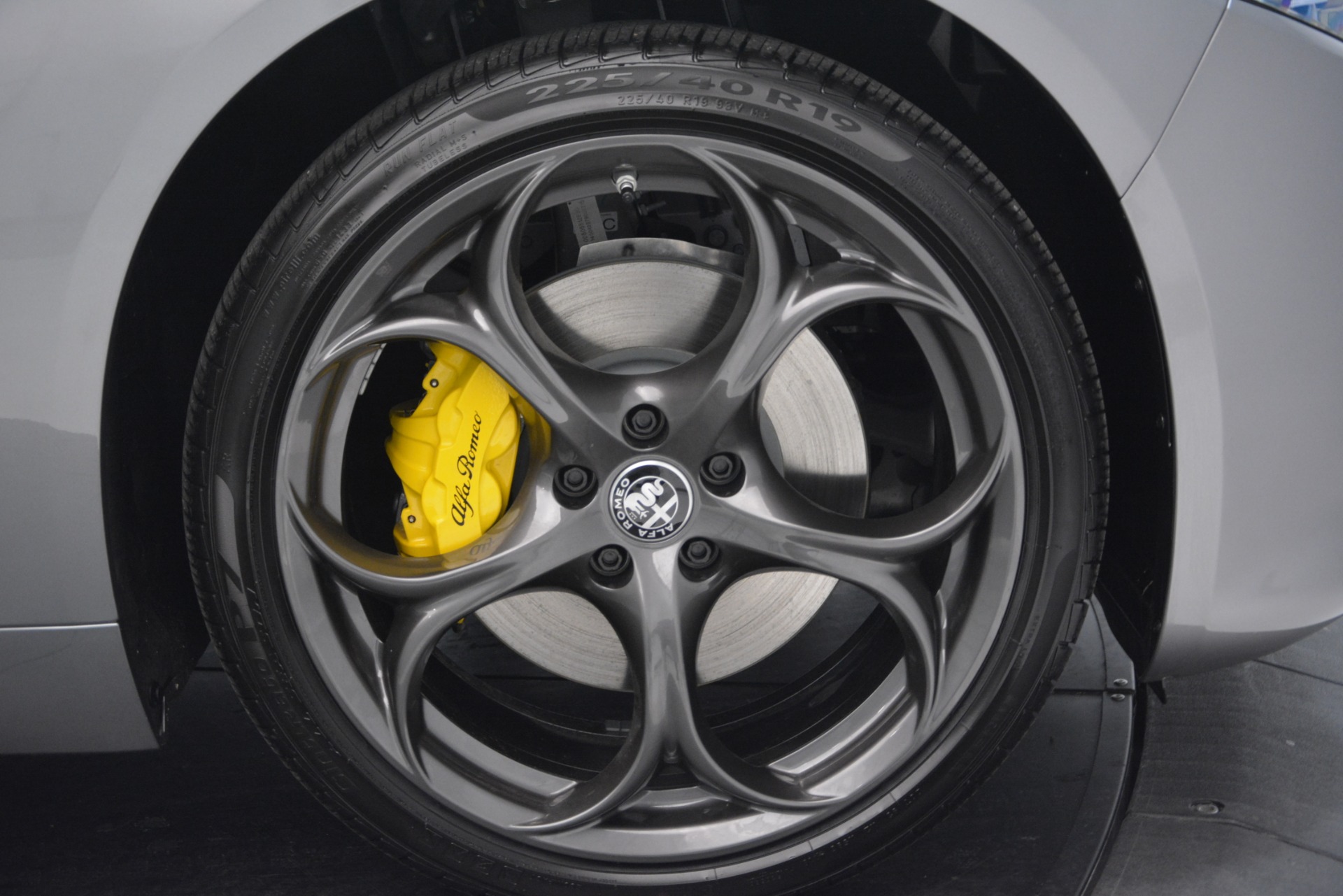 New-2019-Alfa-Romeo-Giulia-Sport-Q4