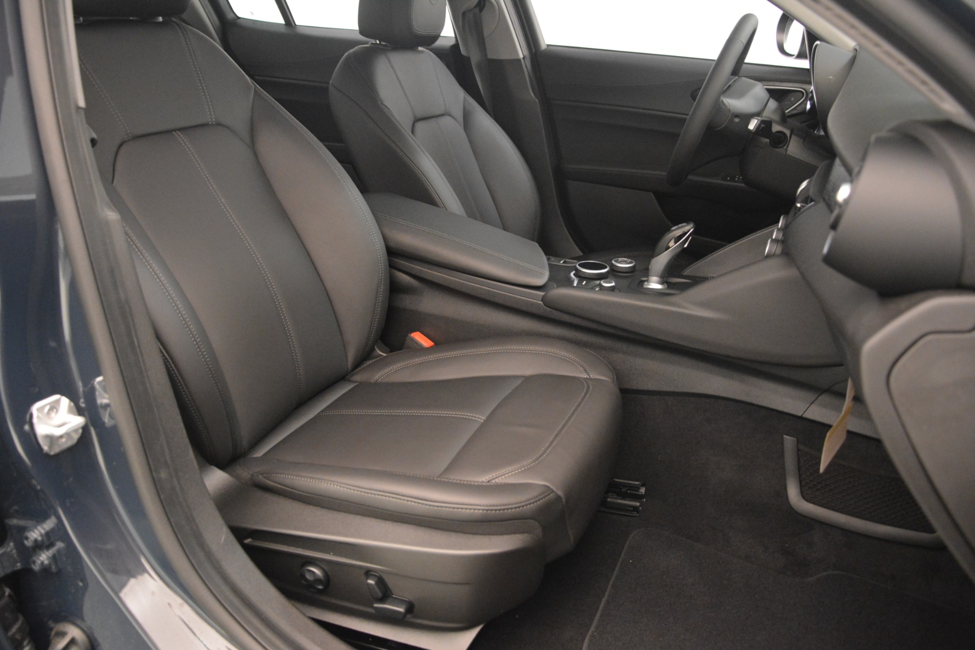 New-2019-Alfa-Romeo-Giulia-Ti-Sport-Q4