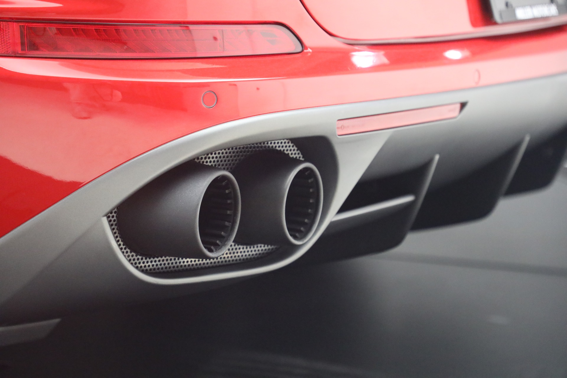Used-2016-Ferrari-California-T-Handling-Speciale