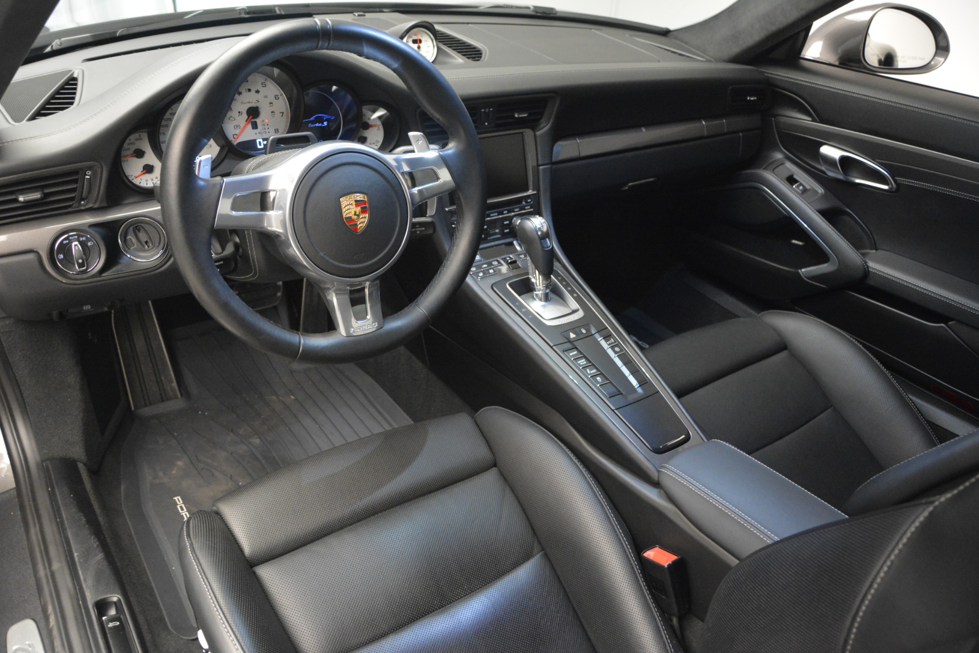 Used-2015-Porsche-911-Turbo-S
