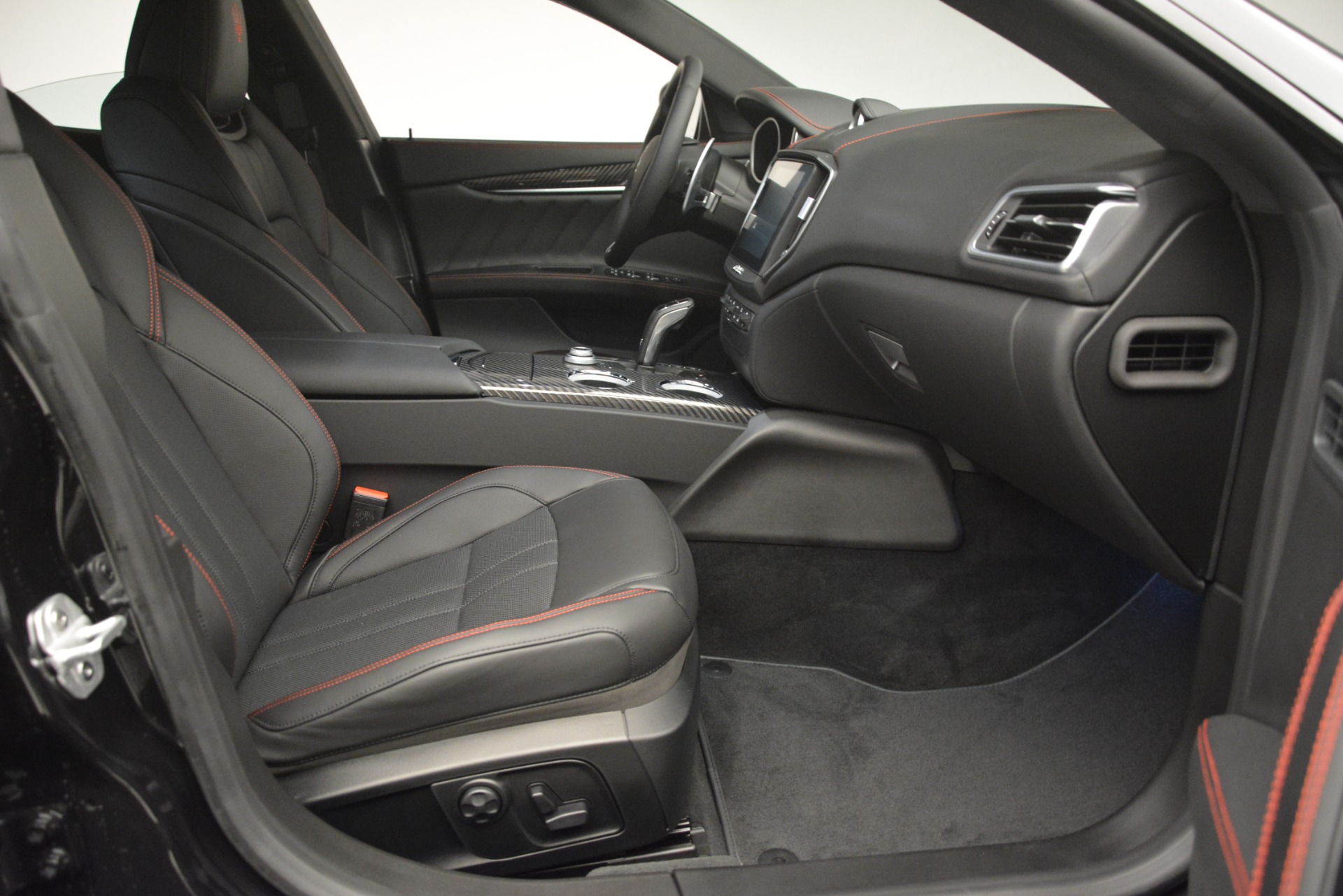 New-2019-Maserati-Ghibli-S-Q4-GranSport