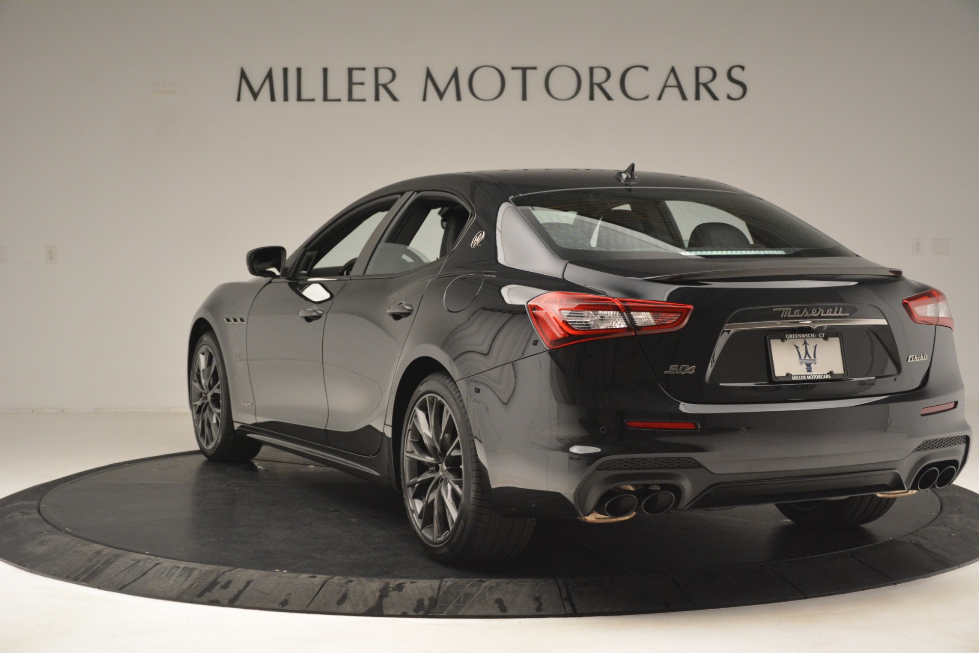 New-2019-Maserati-Ghibli-S-Q4-GranSport