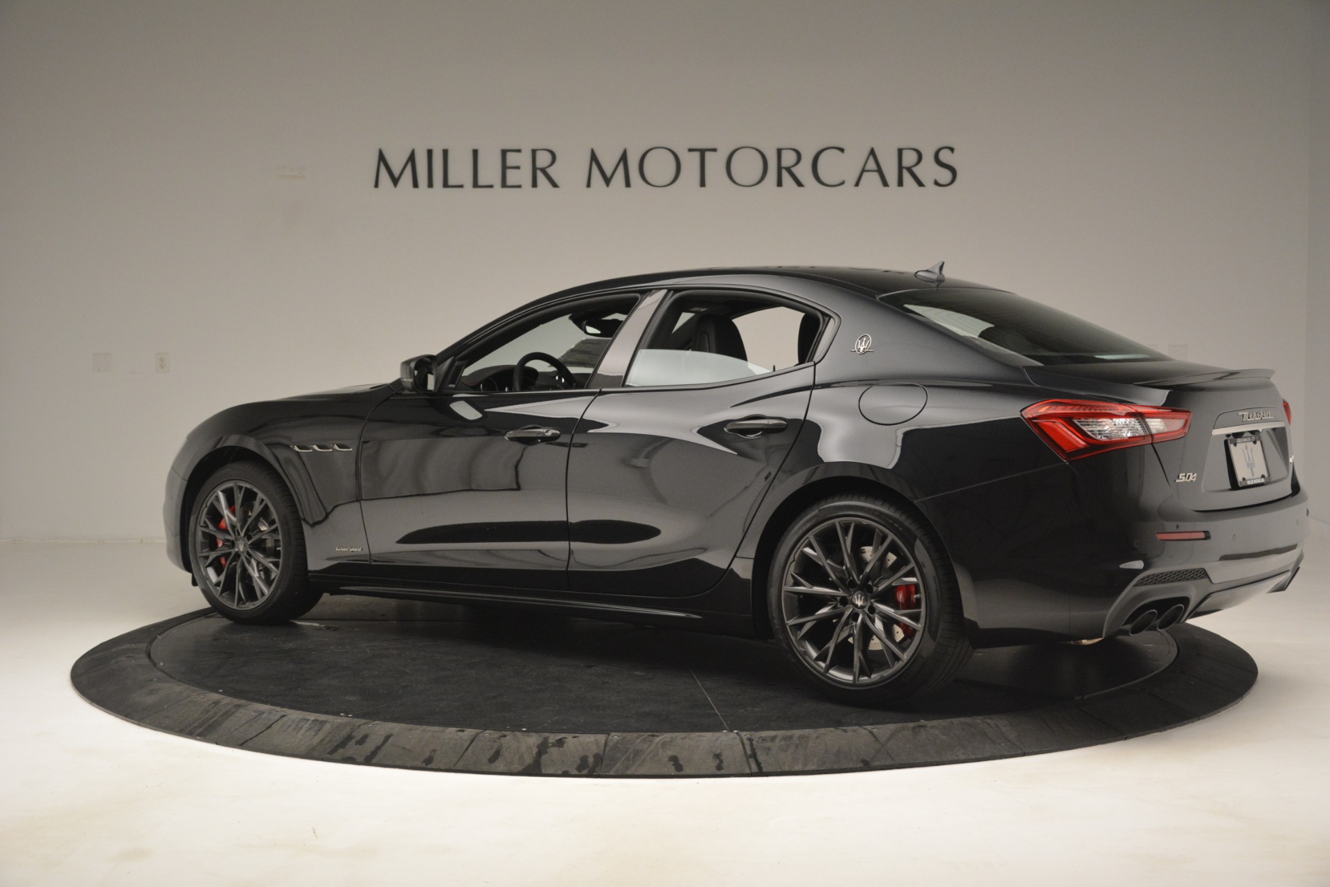 New-2019-Maserati-Ghibli-S-Q4-GranSport