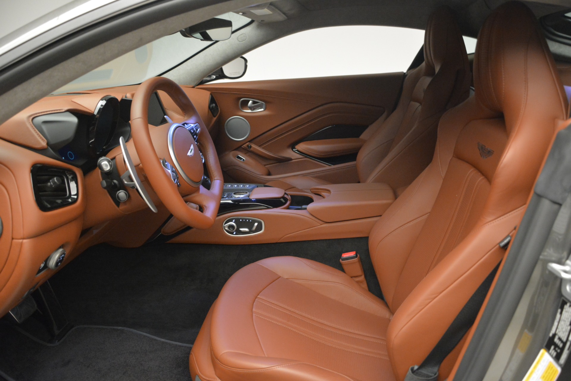 Used-2019-Aston-Martin-Vantage