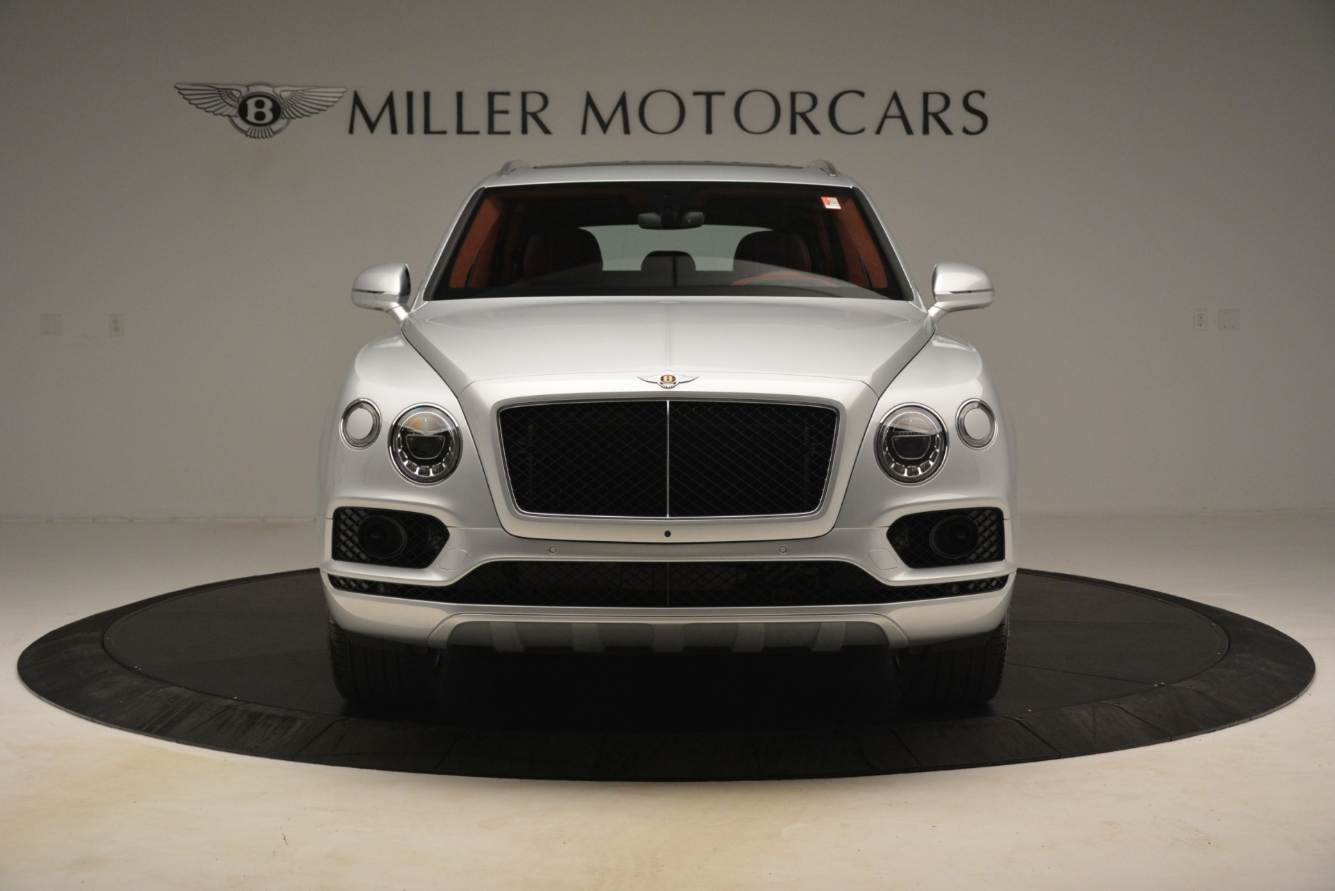 New-2019-Bentley-Bentayga-V8