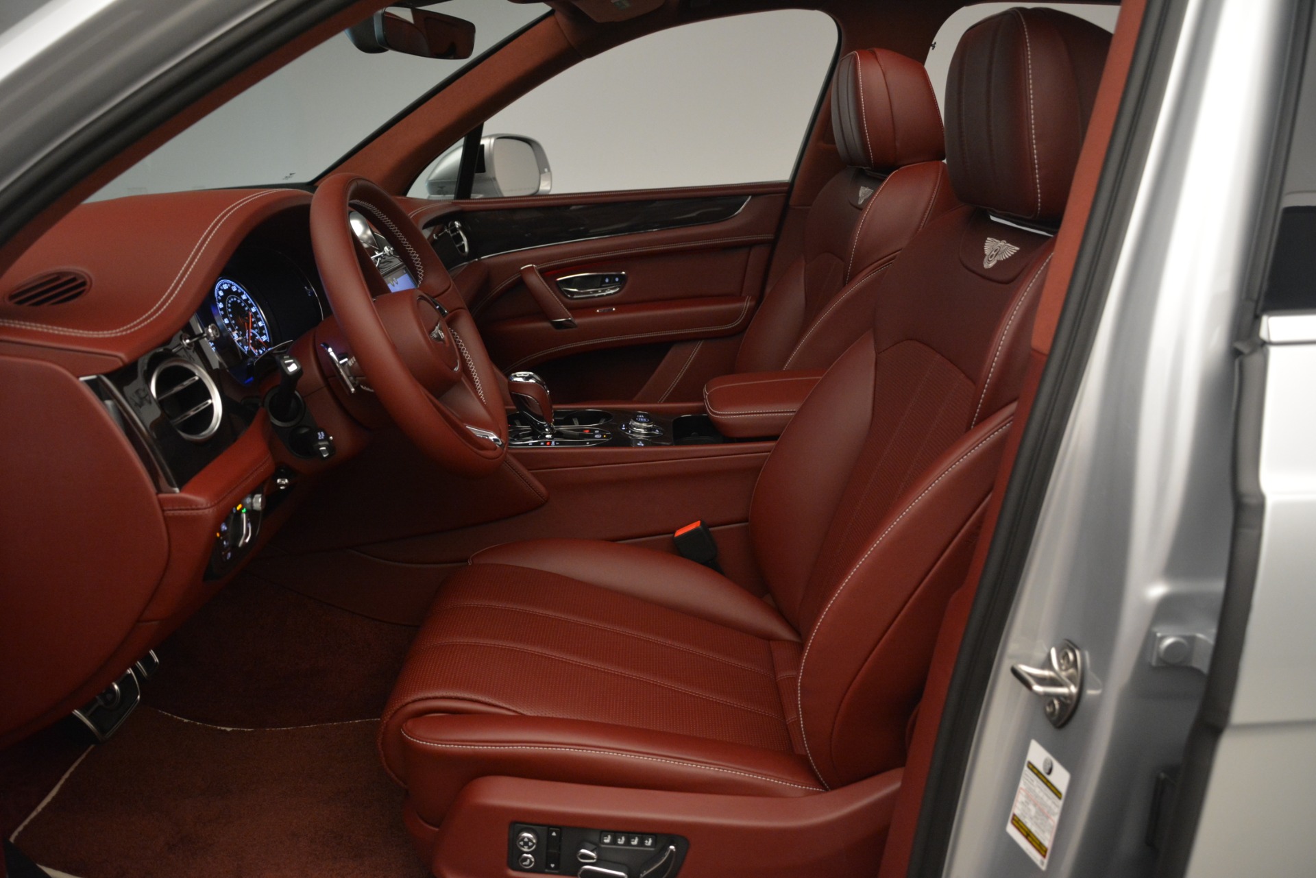 New-2019-Bentley-Bentayga-V8